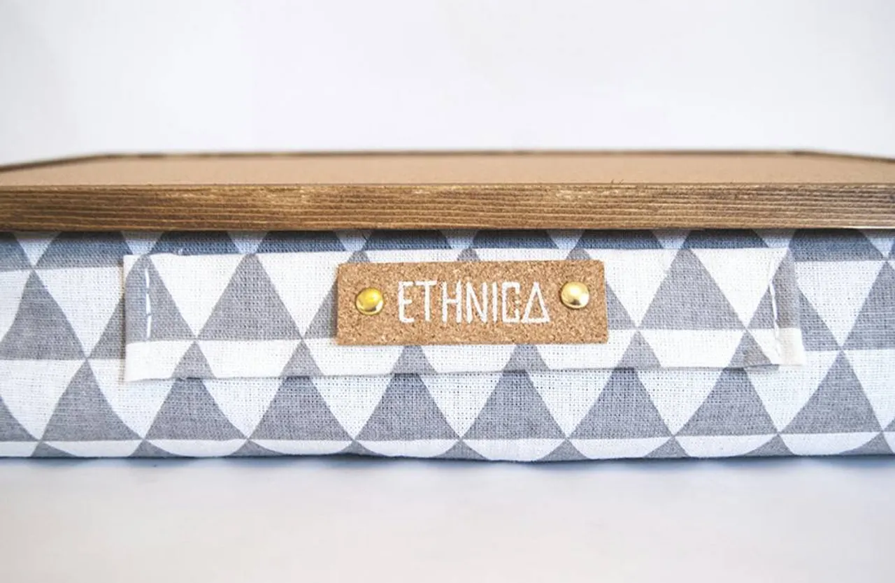 ETHNICA Laptop Table
www.etsy.com/il-en/shop/EthnicaDesigns
#accessories #laptoptray #laptop #etsy #etsyseller #giftforher #giftforhim #natural #geometry #geometiclines #wood #woodworking #cofee☕ #servingtray #serving #table #pillow #gray #ethnicdesign #ethnic #working #office #designed #crafted