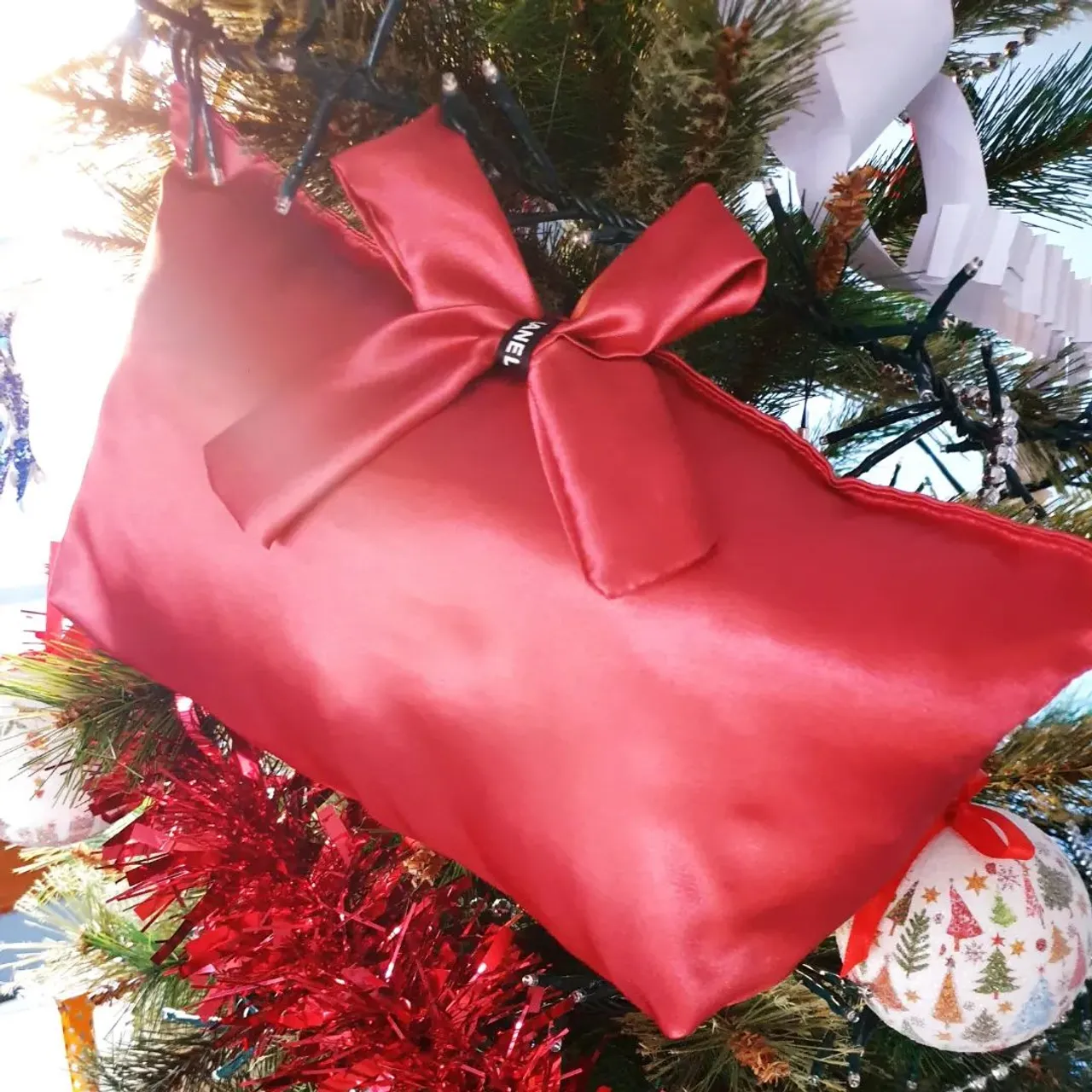 Last weekend before the Christmas break. 
Last orders to be requested by Sunday 18th. 
Thank you for considering my makes for your own and loved ones. Even a small charm that goes out to the world makes my day

#lv #lvspeedy25 #lvbagorganizer #chanel #bagshaper #bagorganizer #baginsert #cc #chanelflapbag #chanelmediumflap #chaneljumbo #chanel255 #madeinuk #madetoorder #luxurybagheaven