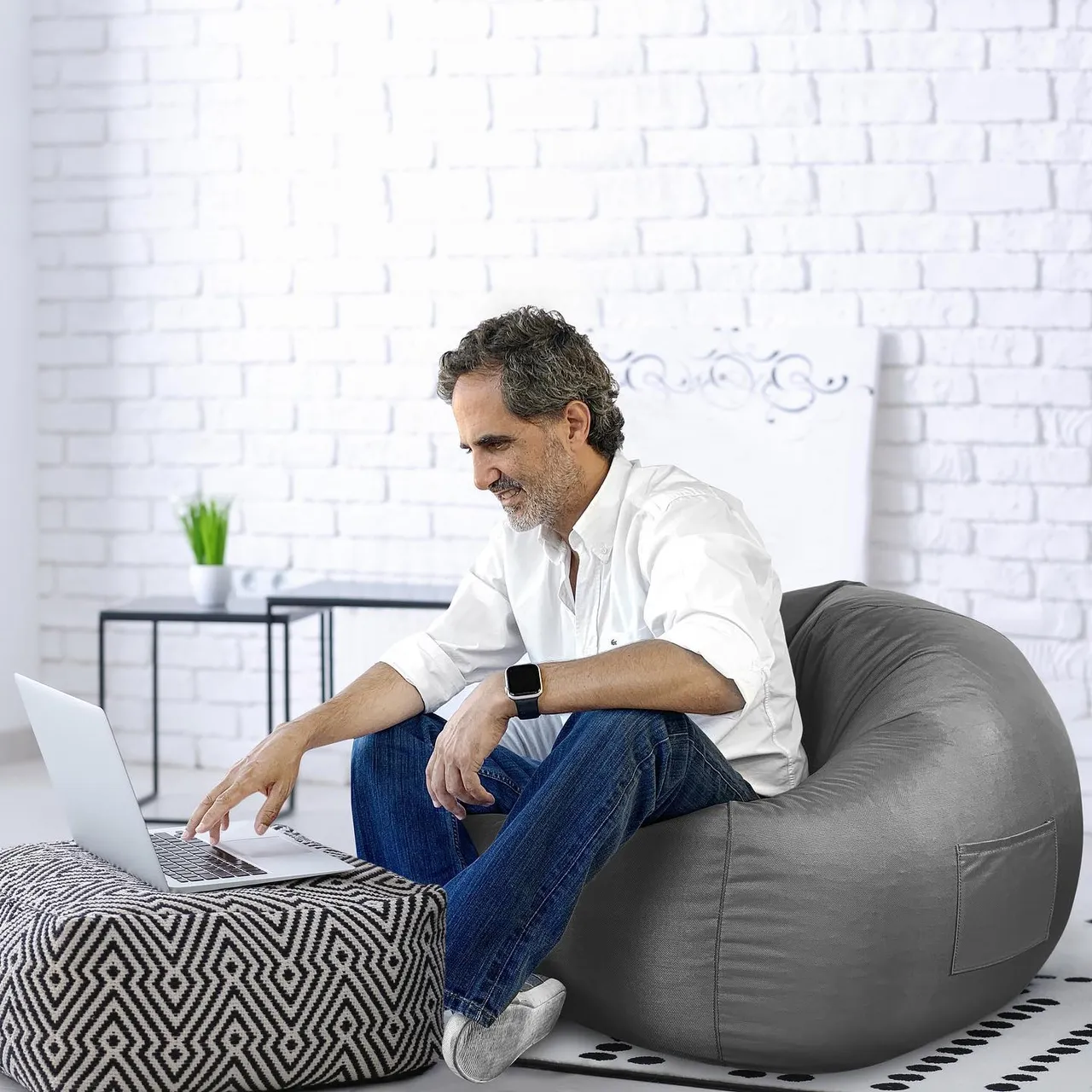 Lanzamos nuestros nuevos puff redondos de exterior e interior! Y como siempre en cada lanzamiento, haremos una campaña de descuentos del 50%, 75% e incluso hasta 90% para nuestros seguidores! 😎 #aiireco #puff #puf #puffsalon #puffgigante #beanbag #sitzsack