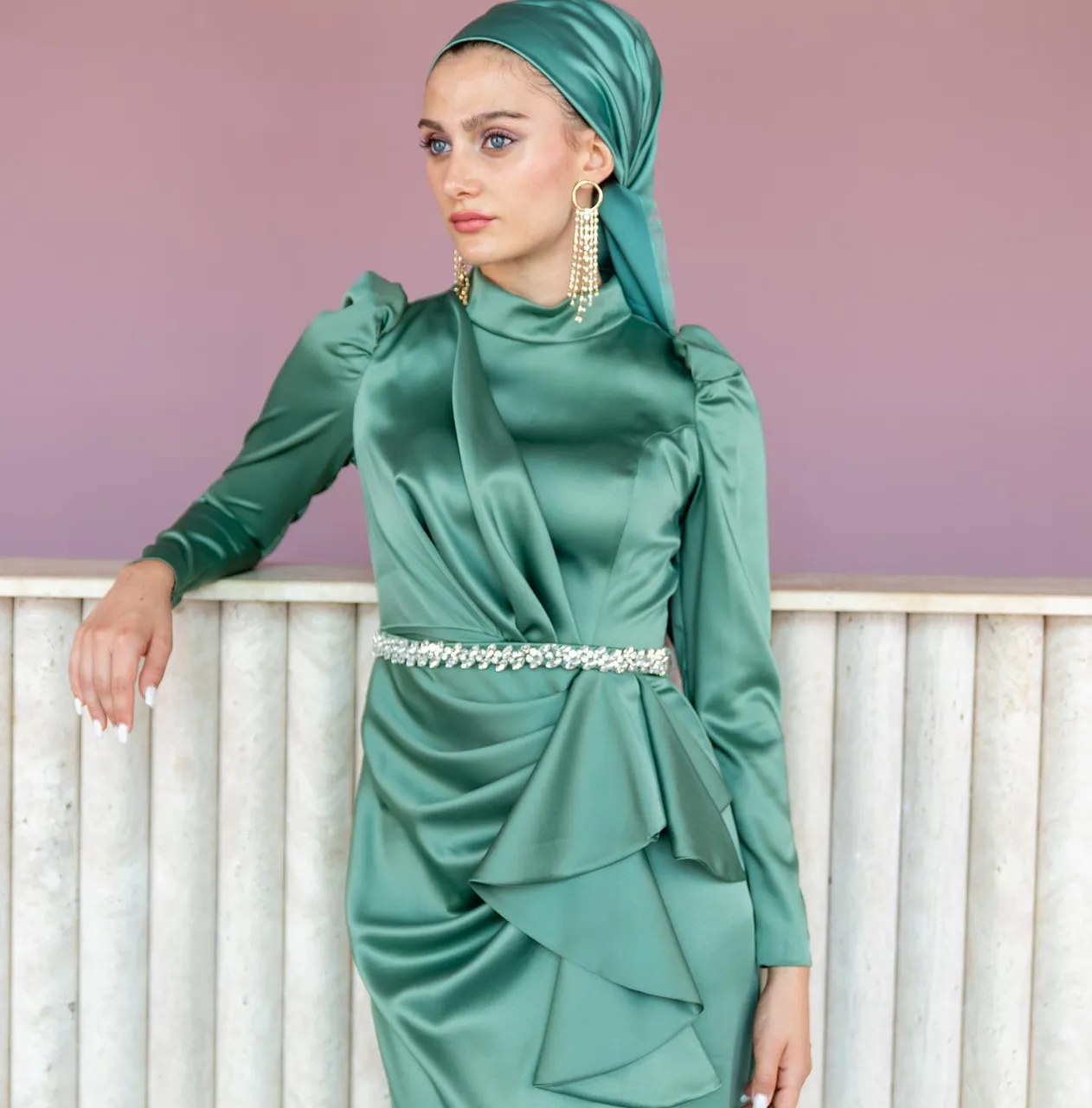 Buket Abiye💕
İlk alışverişinize özel 150₺ indirim ❤️
36-44 Beden Aralığı 💃
3 harika renk seçeneği  ve güzellik detayları kaydırmalıda🌈
Türkiye ve Tüm Dünyaya Hızlı Kargo 🛩
Kredi Kartına Taksit İmkanı 
Buket Hijab Evening Dress😍
38-44 EU Sizes Available
3 Color Option 🌈
Wordwide Express Delivery 🚚 
#tesettürabiyemodelleri #weddingdresses #muslimweddingdress#hijabfashion #hijablove #tesetturbutik #tesetturnisanlik #hijab #hijabootd#eventdress#muslimdress #davetelbise #kalemelbise #modestclothing#eventdress #eveningdress #muslimwear