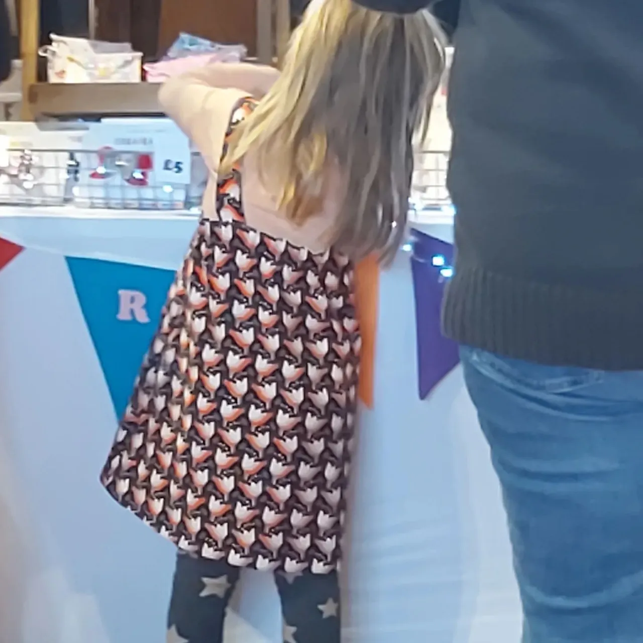 A very happy customer who couldn't wait to try on her new reversible pinafore dress at @dulwich_college_christmas_fair
#reversibledress #reversiblepinafore #happy customer #needlecordpinafore #childrenfashion #retrokidsclothes #handmadechildrensclothes