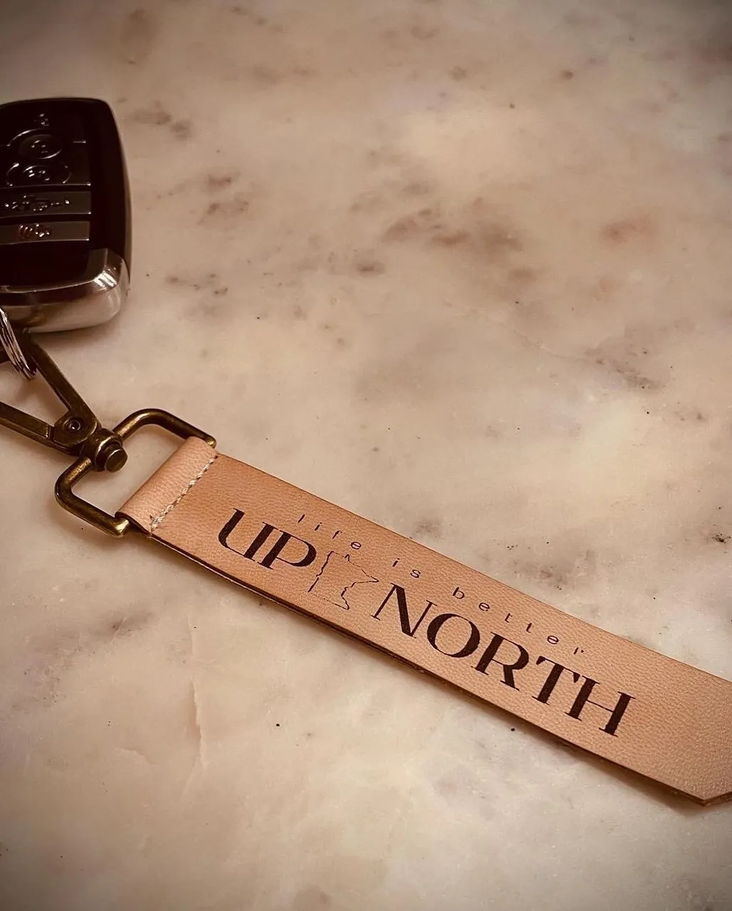 Get your very own custom key chain, purse latch, or suitcase identifier today! Customizable to your exact needs. These are wonderful for travel. Put your info inside this lovely double leather identifier. Spice up your purse with a design that is your very own. The sky is the limit on design! Get yours only @suedeklothusa ! 

#travel #keychains #keychain #keys #house #car #suitcase #purse #custom #drive #home
