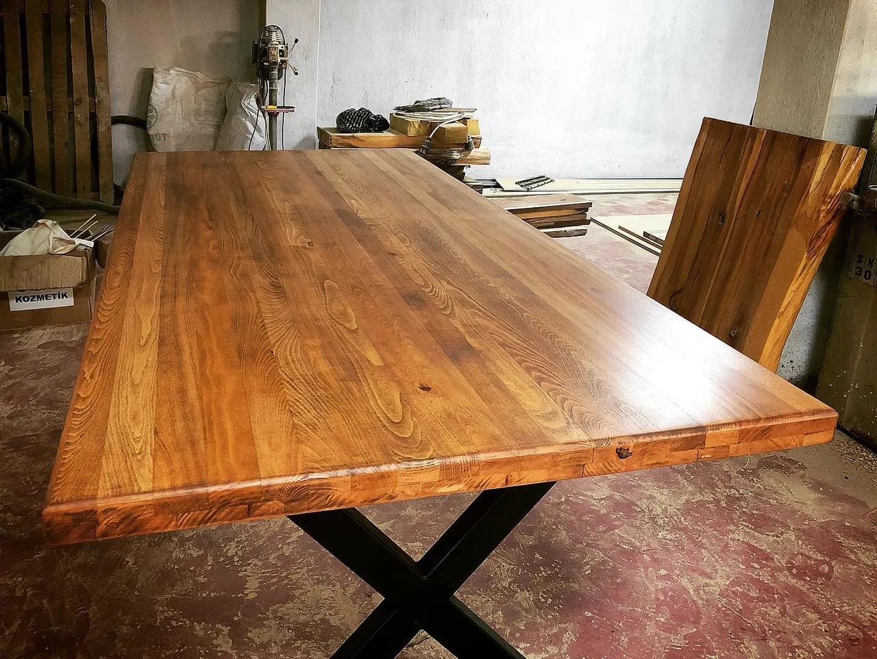 İsteğe Özel Siparişimiz Olan Kayın Panel Masamızı Tamamladık 😊 

Müşterimize iyi günlerde kullanması dileğiyle 😇

Ebatlar: 200x90 cm 
Kalınlık: 5 cm

#masa #doğal #ahşap #mobilya