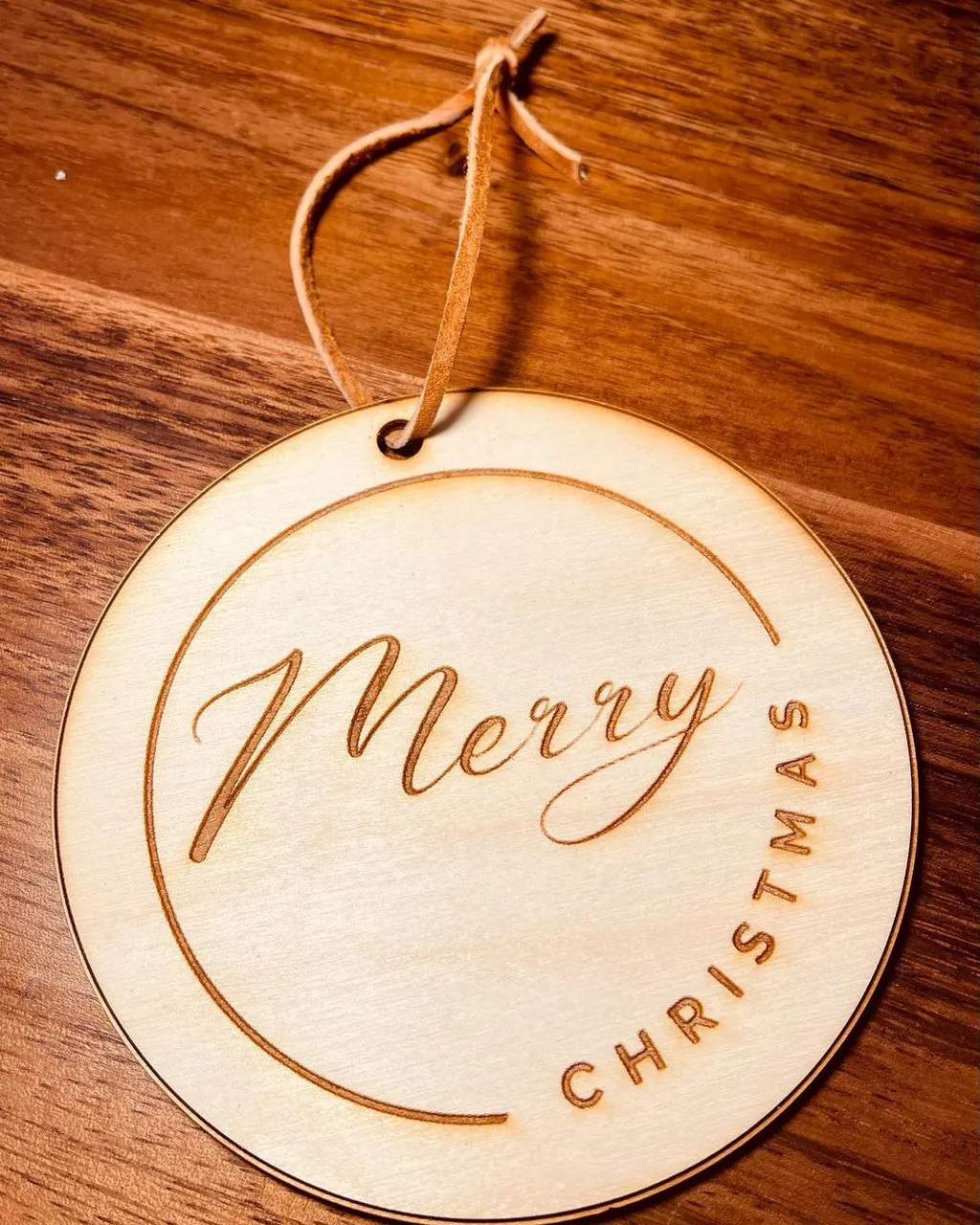 New ornament designs at SUEDE KLOTH. Get your custom design here. Link in bio

#christmasdecor #christmastreedecorating #christmastree #madeinamerica #usa🇺🇸 #handcrafted
