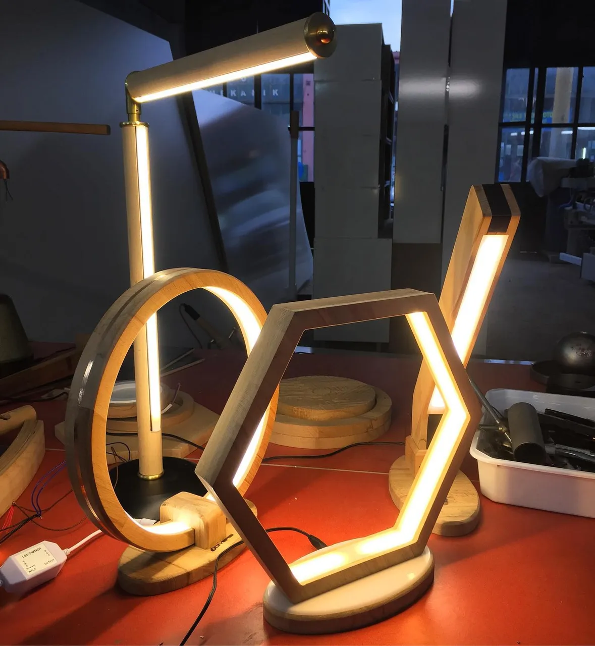 Çok yakında/Coming soon... İşbirliği için teşekkürler @siensi_net #diversidesign #aydinlatma #masalambasi #ahsap #ahsaptasarim #aydinlatmatasarimi #tasarim #dekorasyon #aydınlatma #masalambası #ahşap #ahşaptasarım #aydınlatmatasarımı #tasarım #interiordesign #handmade #handmadelighting #tasarım #tasarımfikirleri #evdekorasyonu #içdekorasyon #içdizayn #lighting #decoration #design #tablelamp #desklamp #etsy