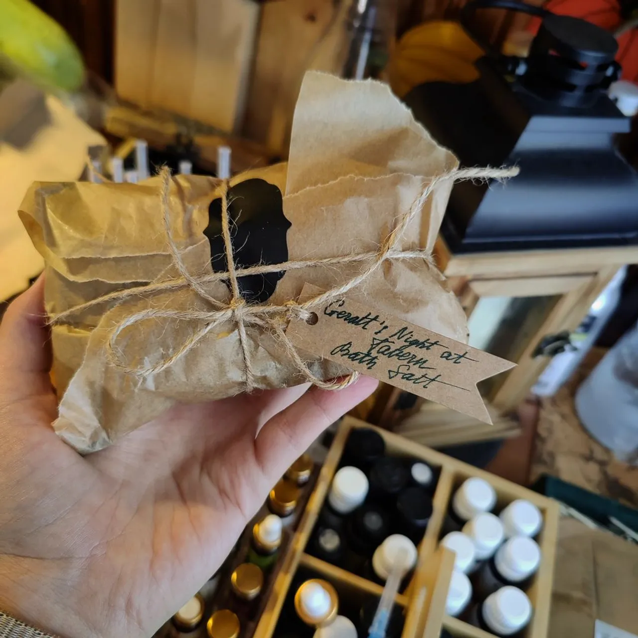 In process ✨

#artisan #smallbusiness #etsy #bathsalt #geralt #witcher #witchergifts #handmade