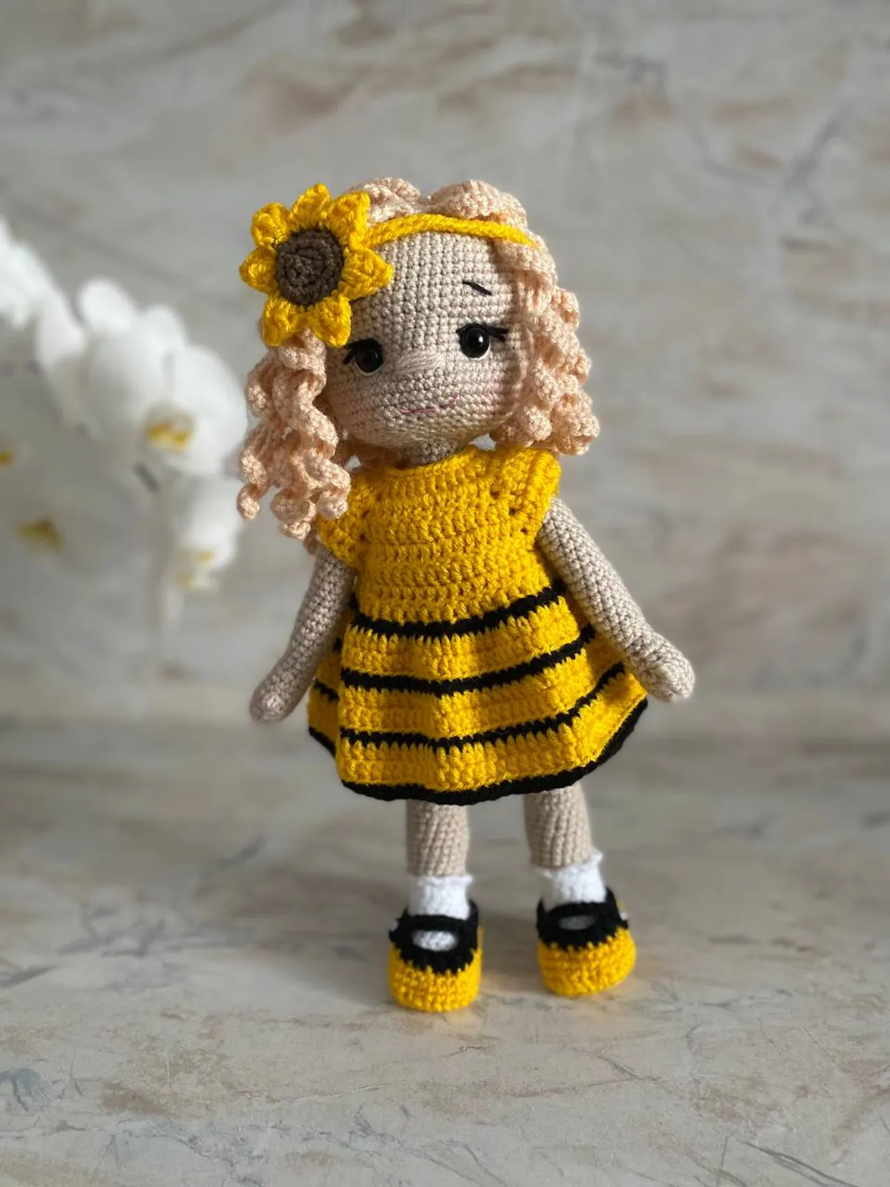 Pattern doll bee