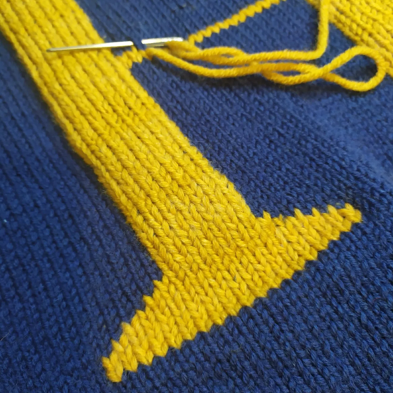 How do i create Weasley sweaters
https://ballwool.com/products/28579