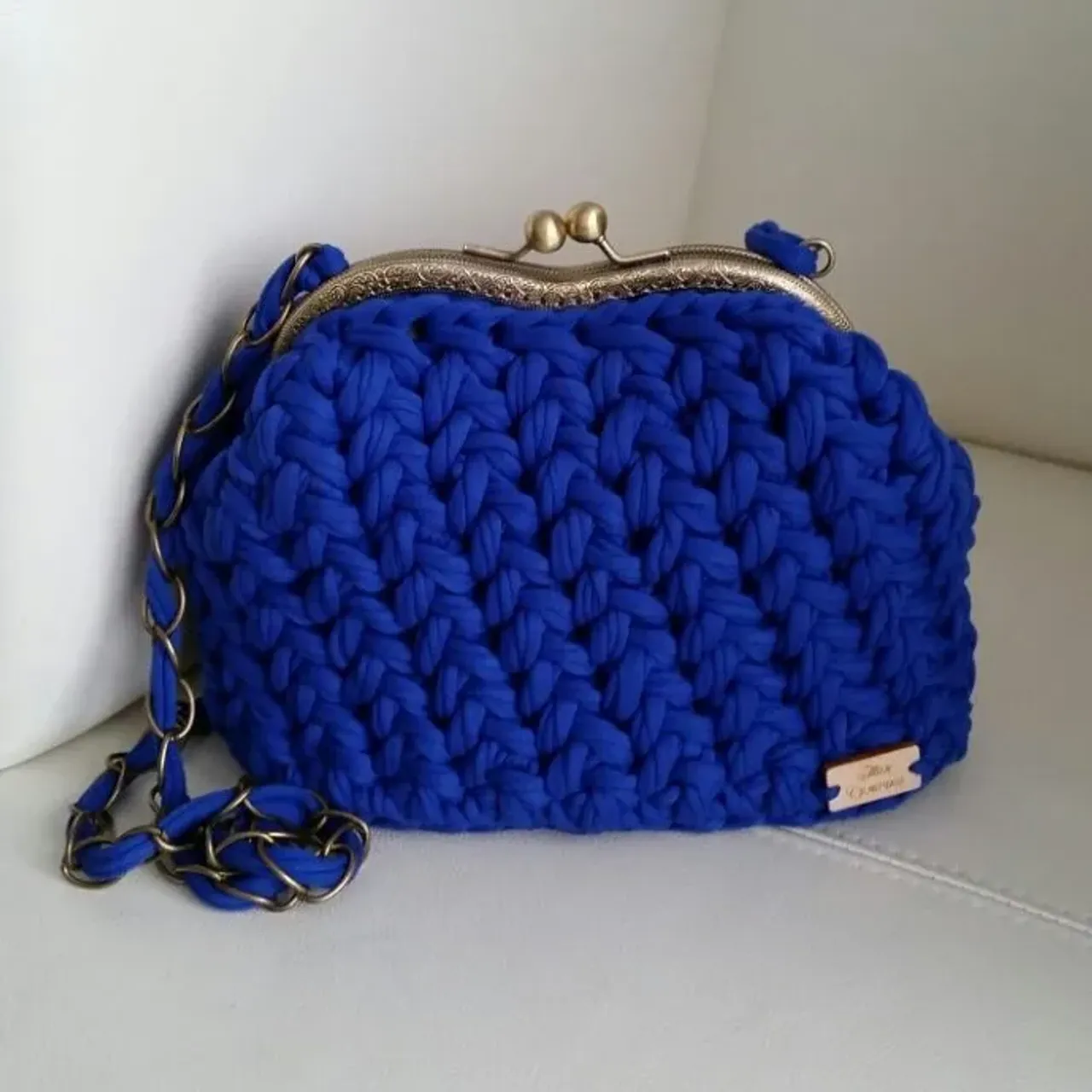 #Моясумочка #сумкакрючком #трикотажнаяпряжапряжа #эксесуары #сумкаизтрикотажнойпряжи  #подарок  #эксклюзивныйподарок #hend_mede_gold  #hadmade #вязание #москва #тверь #tatianashostak #hm_rukodelie#ручнаяработа #home_mastera #трикотажнаясумка #вязаниекрючком #вязанныесумочки #вяжутнетолькобабушки #торжок #tatianashostak #рукоделие #сумочка #сумки Ещё одна сумочка из трикотажной пряжи.  Подумайте об эксклюзивном подарке для самых родных и любимых.  Принимаю заказы. Изготовление в короткие сроки. Цвет и модель по запросу.