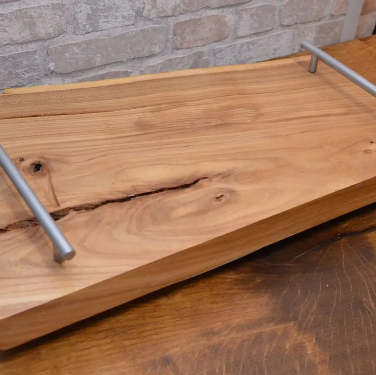 Друзья, новая порция разделочных досок и подставок под горячее. Приятный, полезный и атмосферный подарок для любого дома.

@rimsha_wood
#r_w #rimsha_wood
#мебельназаказ #мебельиздерева #слэб #подарок #спил #стол #разделочныедоски #подаркииздерева #лофт #массив #столярнаямастерская