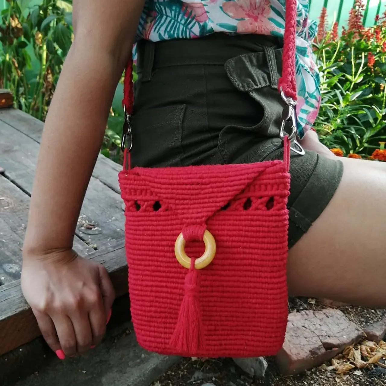 ЛЕТО!!!
ЛЕТО красное, лето суетное, лето в трудах!!!

 🥰🥰🥰
Такое оно у меня выдалось!!! 😎
❤️❤️❤️
ЕЩЁ несколько кадров с ТОРБОЙ CROSSBODY - с воспоминанием об АДРИАТИКЕ, с мечтой о Крыме)))😋
Спасибо моей @ira_reutova, она прекрасна!!!

 🥰🥰🥰

🎉🎉🎉🎉🎉🎉

#макраме 
#рукоделие 
#челябинск
#южноуральск 
#handmade 
#волшебныеузелки 
#узелковоеплетение 
#изделияназаказ 
#плетеныеаксессуары 
#сумки 
#фоторамки 
#браслеты 
#декор 
#аксессуары
#креатив
#ангел
#angel
#macrame
#сувениры
#панно
#кашпо
#bagи
#macramebag
#мастерская
#мастерскаясувениров
#мастерскаяподарков
#принцессаспеций
#macrophotography
#macramedecor
#macrameart