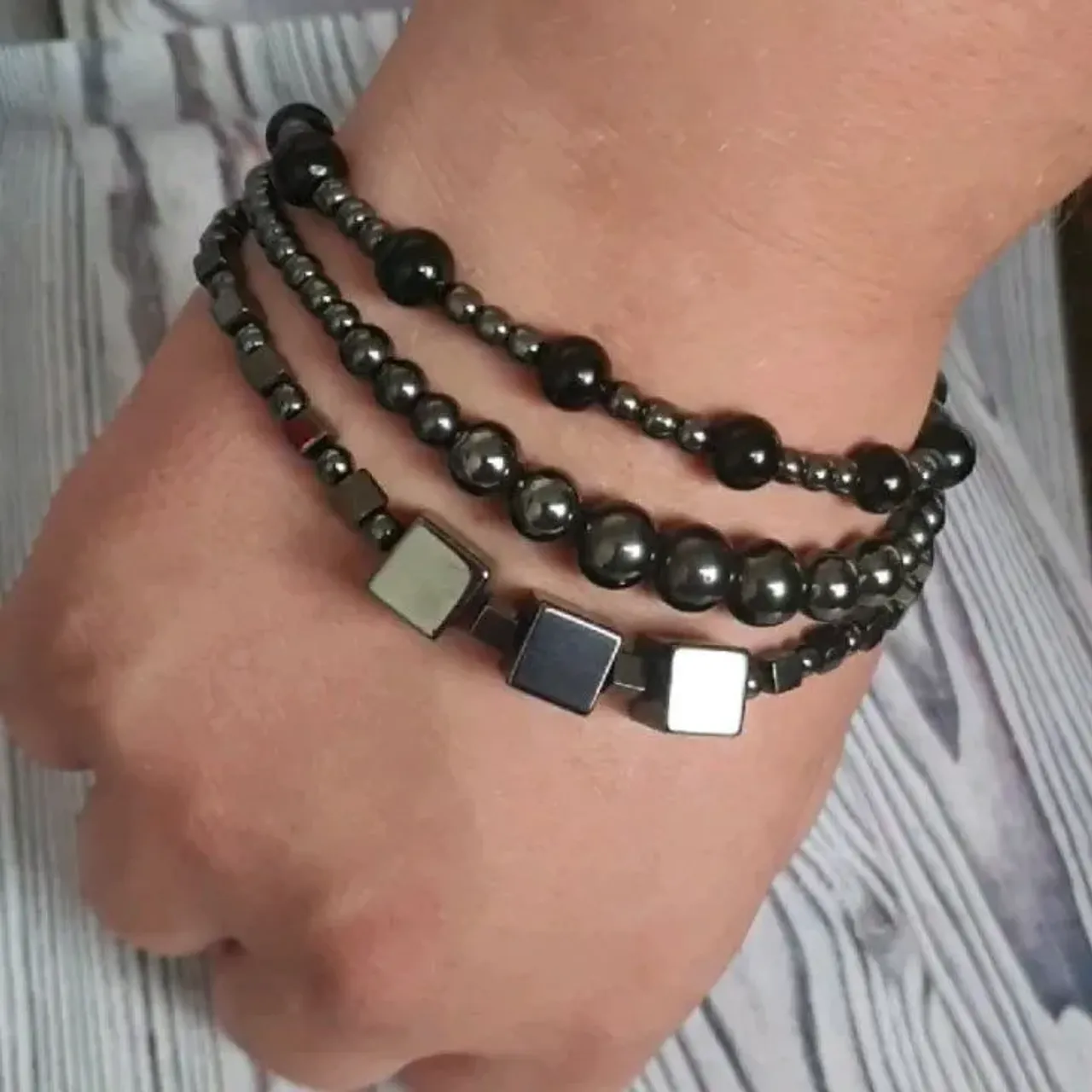 Мужской браслет из гематита 
Цена 400 грн
#мужскойбраслет #мужскиеаксессуары #изделияизбусин #аксесуарыручнойработы #аксесуарыукраина #аксесуарыодесса #аксесуары