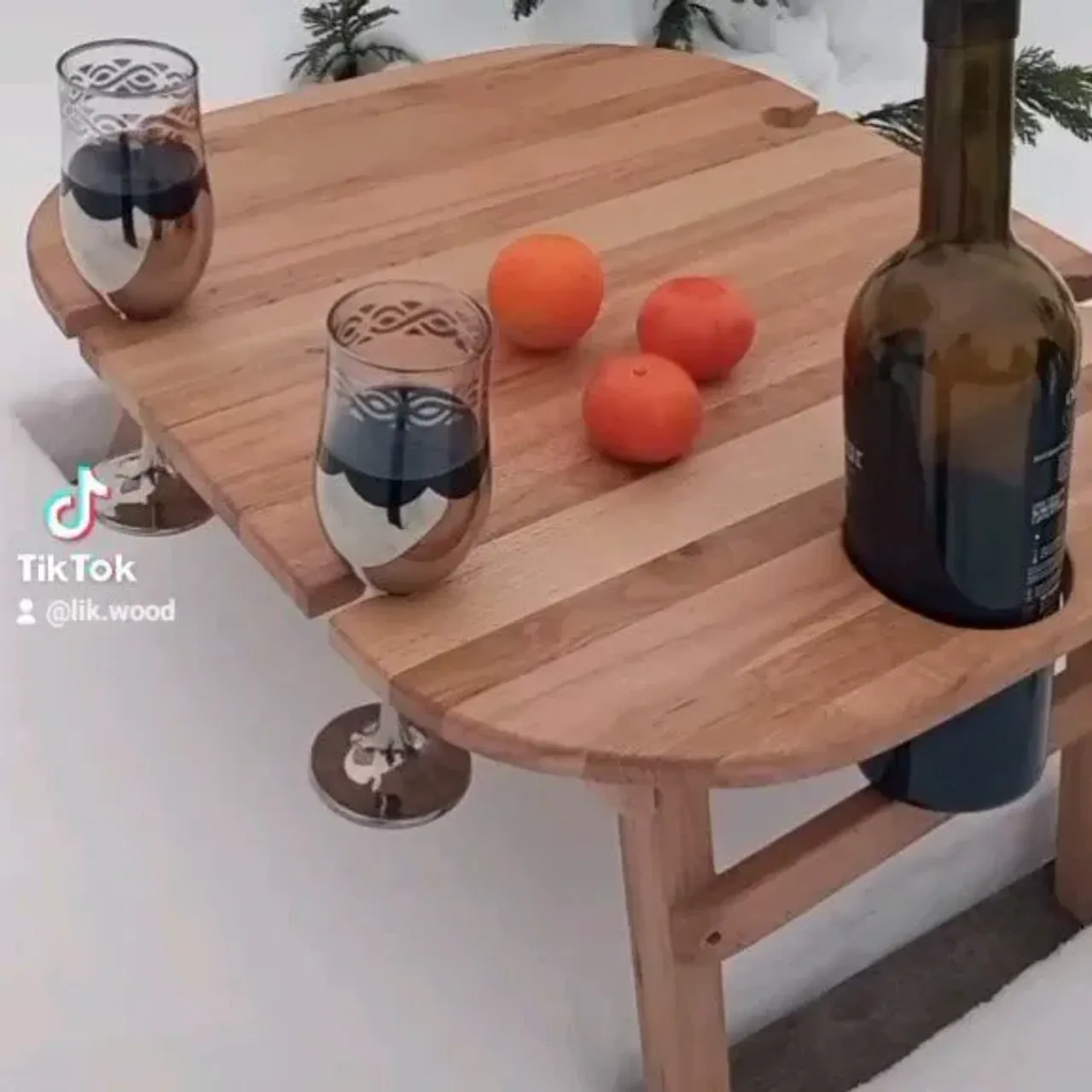 Прощаемся с зимой.

Столик для вина и закусок.
Ручная работа.

#столикдлявина #ручнаяработаиздерева #столикскладной #столикиздерева