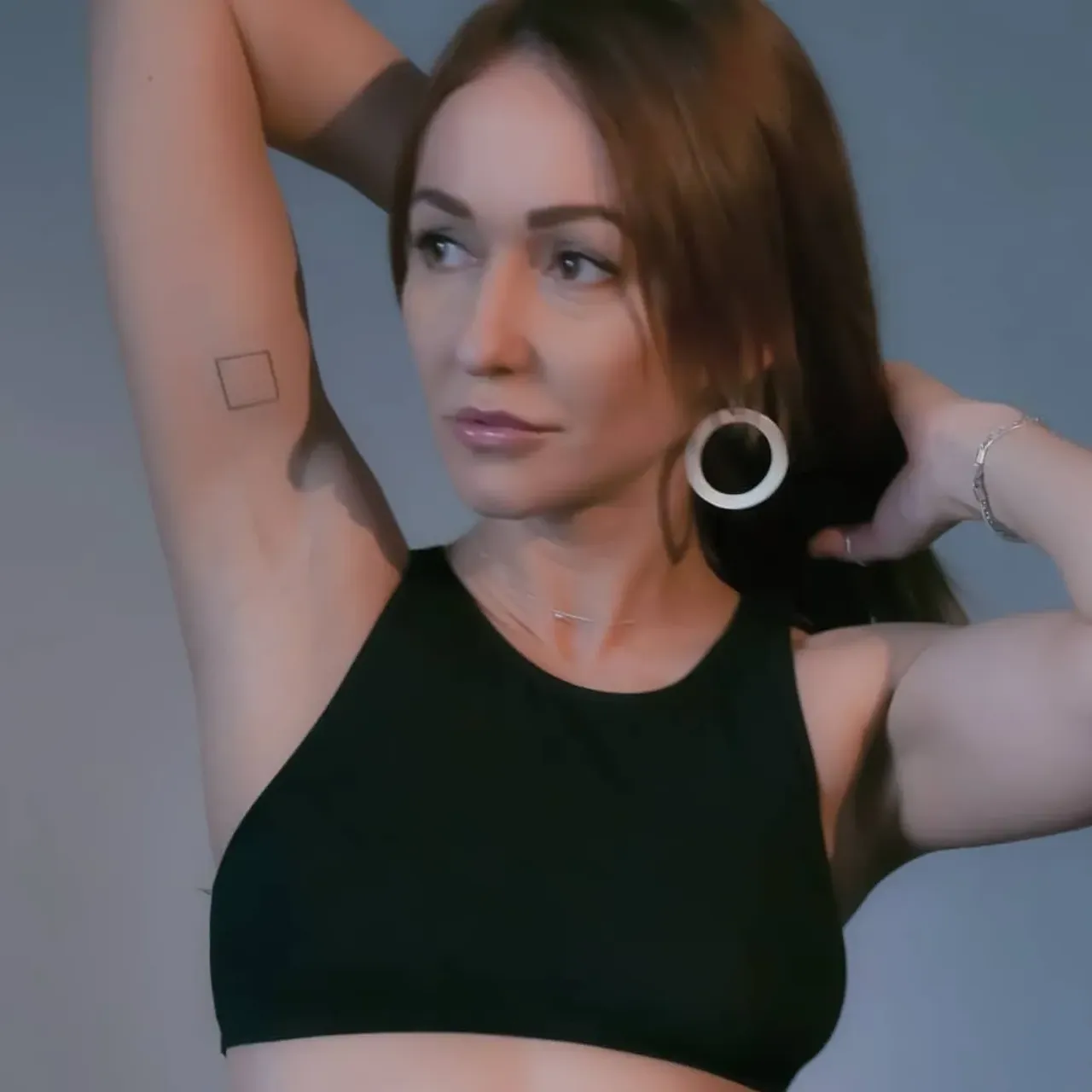 А может быть диско?🎧🔉🔊
Крупные серьги-кольца с сатиновой текстурой.
-
#golivearrings#серьги#дискосерьги#серьгикольца#серебро #аксессуары#украшениядляжизни