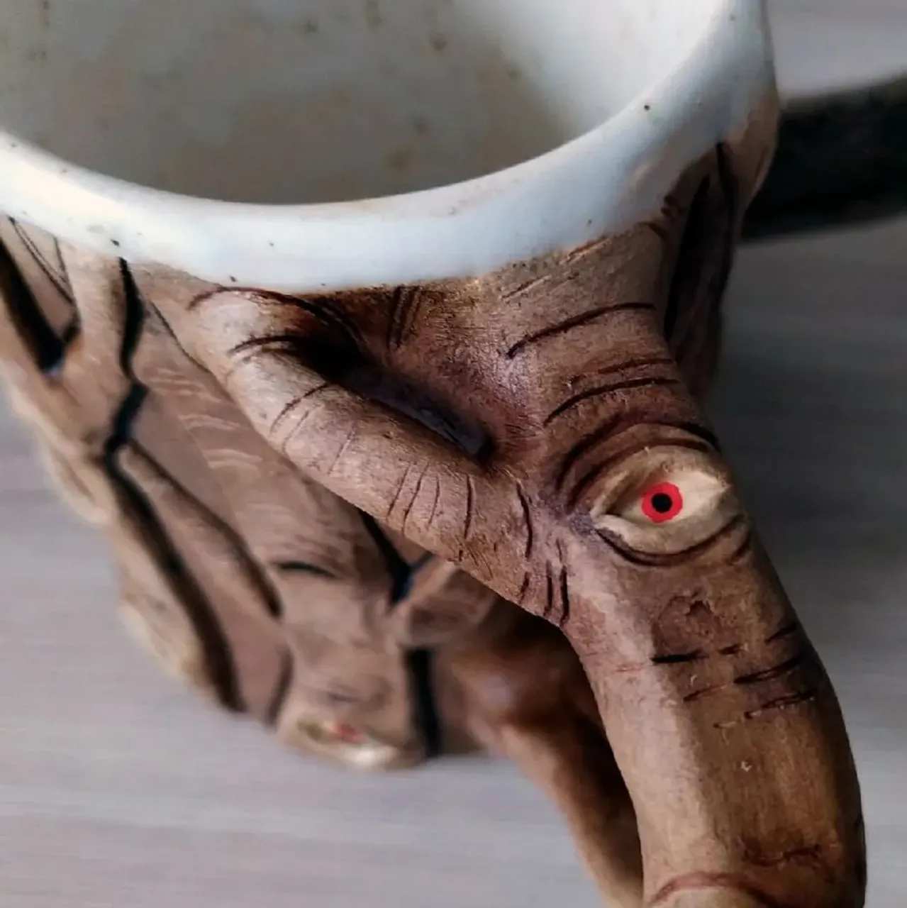 Просто заказ-бомба! 🔥

Восторженно пищала на всех этапах работы😁 Когда принимала его, когда лепила, жгла, глазуровала, опять жгла и молочила. Всё с огромным удовольствием. Потому что огненная задумка и любимая стилистика =)

Как же круто быть на одной волне с заказчиком )))

#ceramic #ceramics #ceramica #ceramiclove #handmade #pottery #ceramicart #potterylove #clayworks #handmadeceramic #instapottery #handcrafted #handcraft #керамика #лепкаизглины #красиваяпосуда #посудадлядома #керамикадлядома #молочение #молочнаяпосуда #осины #лес