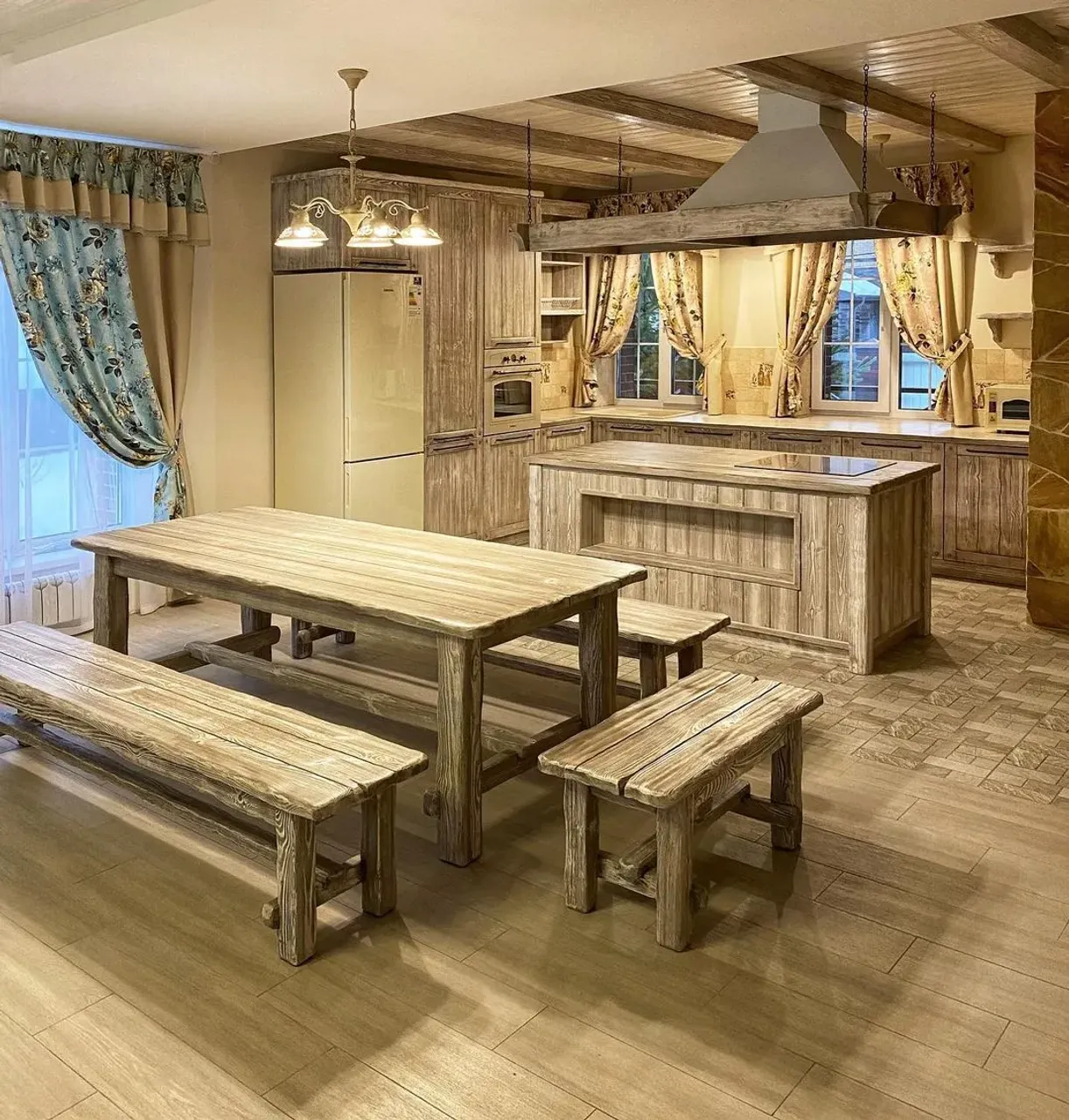 💥Кухни из дерева на заказ!
💥Материал на выбор: сосна, ясень, дуб, амбарная доска.
💥Возможна заливка смолой некоторых элементов!!!
💥Делаем чертежи на утверждение!☝️
💥Гарантия качества!
💥Отправка по Регионам!!!
💥📲8-912-826-18-75 Евгений
—————————————
#кухнядизайн #кухниназаказ #кухняиздереваназаказ #деревяннаякухня #столилавки #столиздерева #столиздереваназаказ #деревяннаямебель #деревянныеизделия #деревяннаямебельназаказ #мебельвзагородныйдом #мебельподстарину #патинированныефасады #патинированнаямебель #жизньзагородом #всеиздерева #мебелькиров #кухнякиров #кухнякировназаказ #массив43