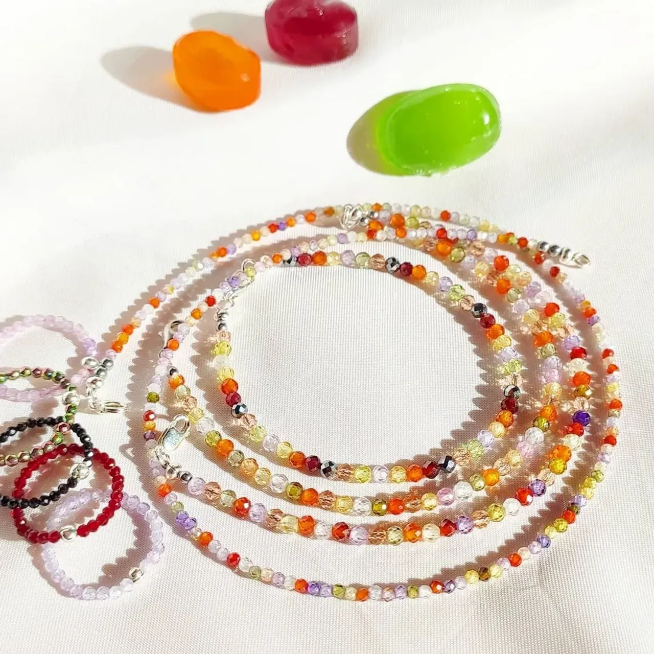 💐ВЕСНА, не правда ли?💐
Для создания весеннего настроения #oxy_jewellery предлагает ознакомиться с шикарными украшениями из
💎Циркона + серебро
Все цвета радуги собраны в крошечном
браслетике и чокере
✍️Обращайтесь в директ
💐Встретим ВЕСНУ вместе и с хорошим настроением💐
#браслетымосква
#браслетыизнатуральныхкамней #натуральныекамни #чокер #циркон #украшениямосква #украшенияизнатуральныхкамней #модныеаксессуары #8марта #8мартаподарок #подарокдевушке #подароклюбимой