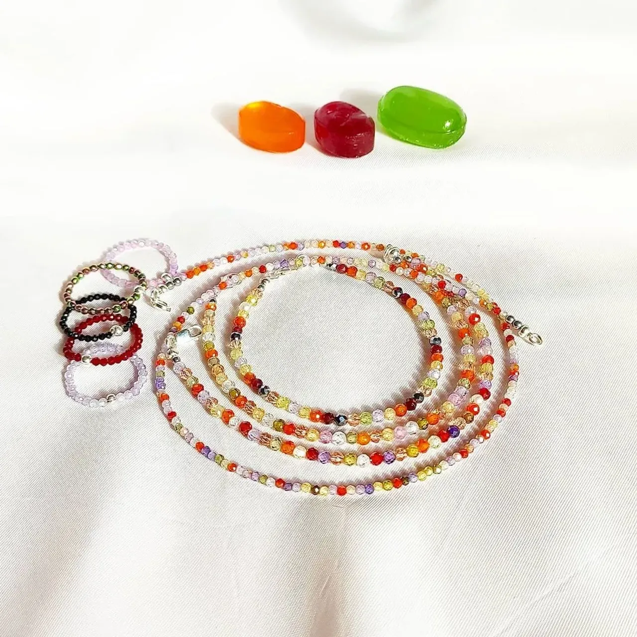 💐ВЕСНА, не правда ли?💐
Для создания весеннего настроения #oxy_jewellery предлагает ознакомиться с шикарными украшениями из
💎Циркона + серебро
Все цвета радуги собраны в крошечном
браслетике и чокере
✍️Обращайтесь в директ
💐Встретим ВЕСНУ вместе и с хорошим настроением💐
#браслетымосква
#браслетыизнатуральныхкамней #натуральныекамни #чокер #циркон #украшениямосква #украшенияизнатуральныхкамней #модныеаксессуары #8марта #8мартаподарок #подарокдевушке #подароклюбимой