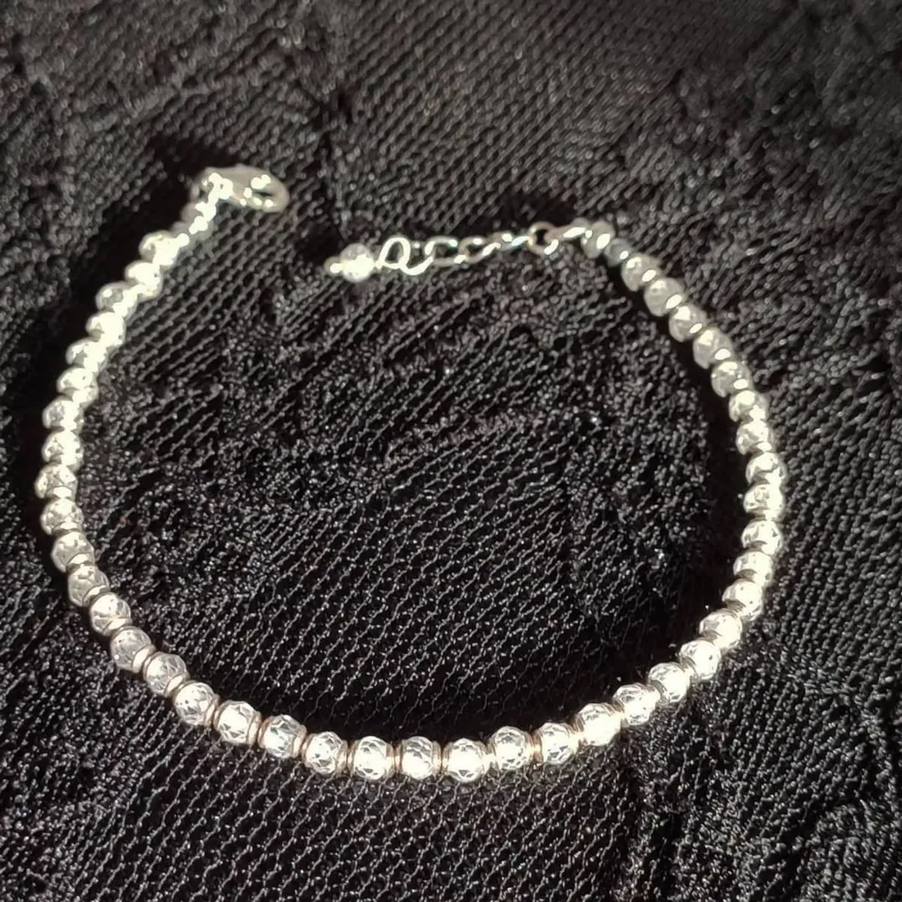 🎁 Заказ готов

💎Белоснежные цирконы
Фурнитура серебро 925 пробы

12-14/02
@delhibazar 
Арбат 24, 2й этаж
С 12.00 до 20.00
Вход свободный 
 #кольеизнатуральныхкамней
#украшенияснатуральными камнями #украшениясцирконом #браслетымосква #браслетизнатуральныхкамней #натуральныекамни #украшенияизнатуральныхкамней #деньвалентина #деньвсехвлюбленных #oxy_jewellery