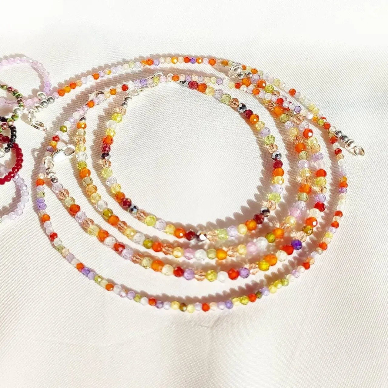 💐ВЕСНА, не правда ли?💐
Для создания весеннего настроения #oxy_jewellery предлагает ознакомиться с шикарными украшениями из
💎Циркона + серебро
Все цвета радуги собраны в крошечном
браслетике и чокере
✍️Обращайтесь в директ
💐Встретим ВЕСНУ вместе и с хорошим настроением💐
#браслетымосква
#браслетыизнатуральныхкамней #натуральныекамни #чокер #циркон #украшениямосква #украшенияизнатуральныхкамней #модныеаксессуары #8марта #8мартаподарок #подарокдевушке #подароклюбимой