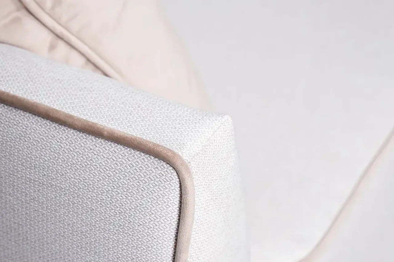 Meie diivan Mores ▫️
.
.
Stiilne diivan saab tellida mis tahes värvi. Diivan võib olla kokkupandav ja ilma mehhanismita. Tellida: info@interiohome.ee või külasta meie salong Tallinnas: Paadi tee 3 ▫️
.
.
Стильный диван Морес можно заказать в любом цвете, в раскладном варианте или без механизма. Для заказа: info@interiohome.ee или посетите наш салон в Таллинне: Paadi tee 3 ▫️ #sisustus #mööbeltallinn #artdecostiil #interior #interiordesign #interjöör #Tallinn #mööblisalong