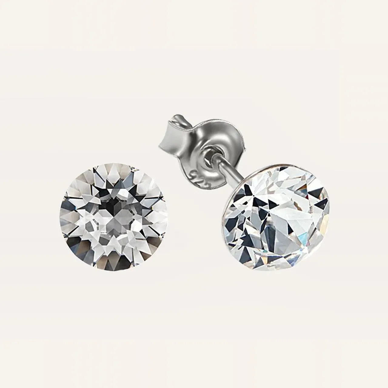 Hõbe kõrvarõngad Swarovski kristalliga Xirius Crystal Clear 💎 ⠀
⠀
▪️Kristall: SWAROVSKI® Xirius 6mm Crystal Clear ⠀
▪️Kõrvarõngade suurus: 6mm ⠀
▪️Kõrvarõngade material: 925 sterling silver ⠀
▪️Kristalli värv: Crystal Clear ⠀

Hind: 12€

Soovite osta? Suhtlemiseks Direct 📥 või e-mail 📩 ⠀
#CalypsoEesti #CalypsoStoreEesti ————————————————————————
Cеребряные серьги с кристаллом Swarovski Xirius Crystal Clear 💎 ⠀
⠀
▪️Кристалл: SWAROVSKI®⠀
▪️ELEMENTS 1088 Xirius 6мм Crystal Clear ⠀
▪️Размер серьг: 6мм ⠀
▪️Материал: 925 первоклассное серебро ⠀
▪️Цвет кристалла: Crystal Clear ⠀

Цена: 12€

Желаете приобрести? Пишите в Директ📥 или на почту📩

#CalypsoEesti #CalypsoStoreEesti