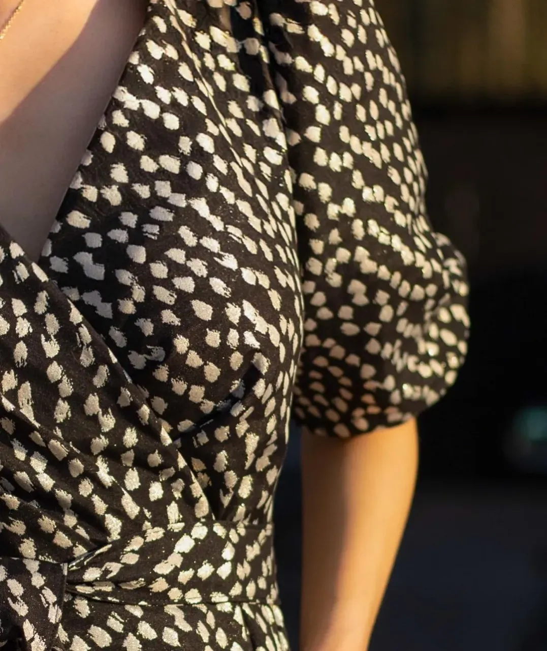 Собрать образ за минуту! 👌✔️

Платье с запахом в единственном экземпляре из жаккарда.

Карманы | пояс

Размер S

Параметры модели | рост 175

89-65-92

◽️159€

Ваш  M Å N E🌙

#kleit #tallinnshop