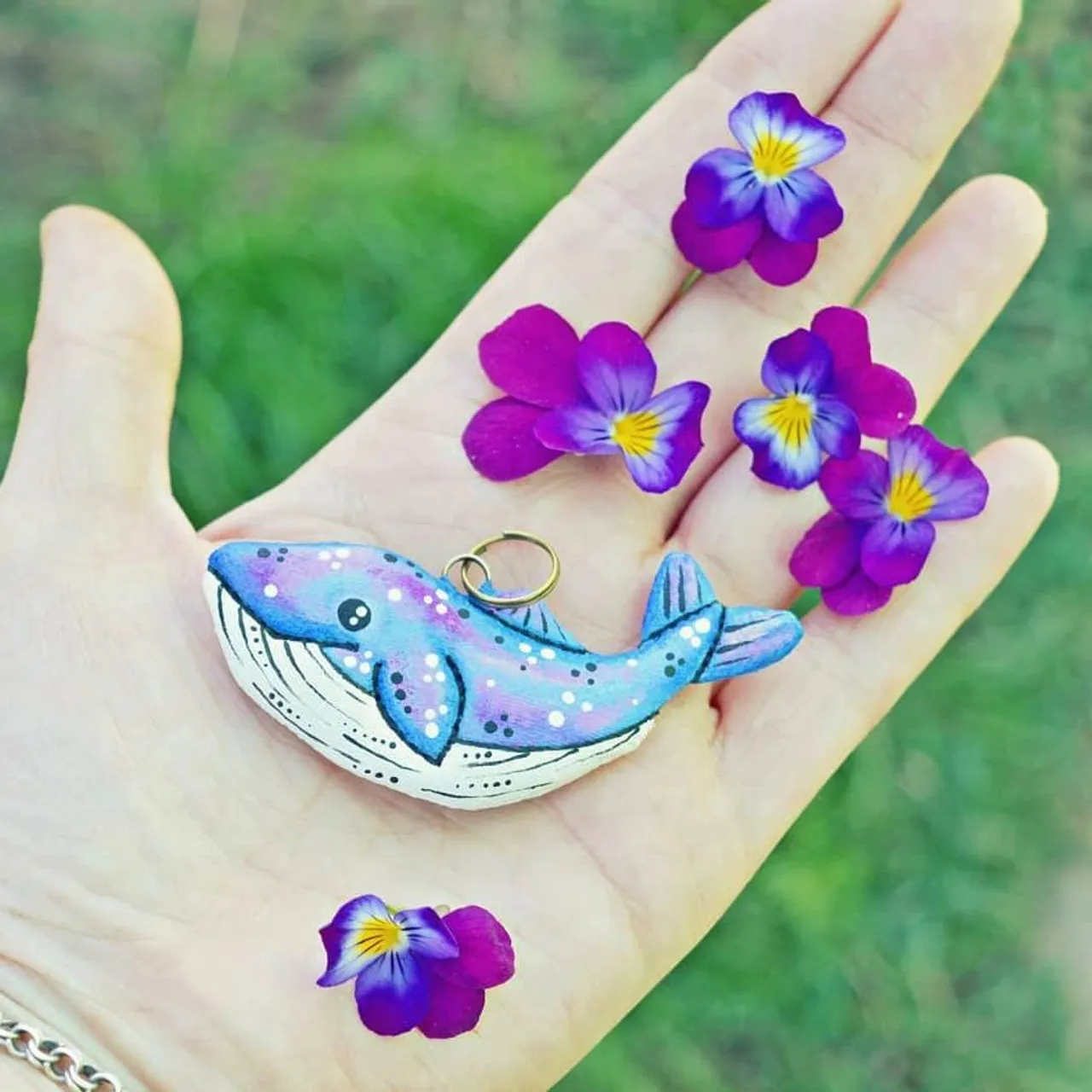 Make a textile keychain "Cosmic Whale"
with your own hands with the help of my manual on manufacturing and painting.
Detailed instructions in pdf format.
#keychain #souvenir #keychainhandwork #keychainonthebag #keychainforkeys #textilekeychain #diy