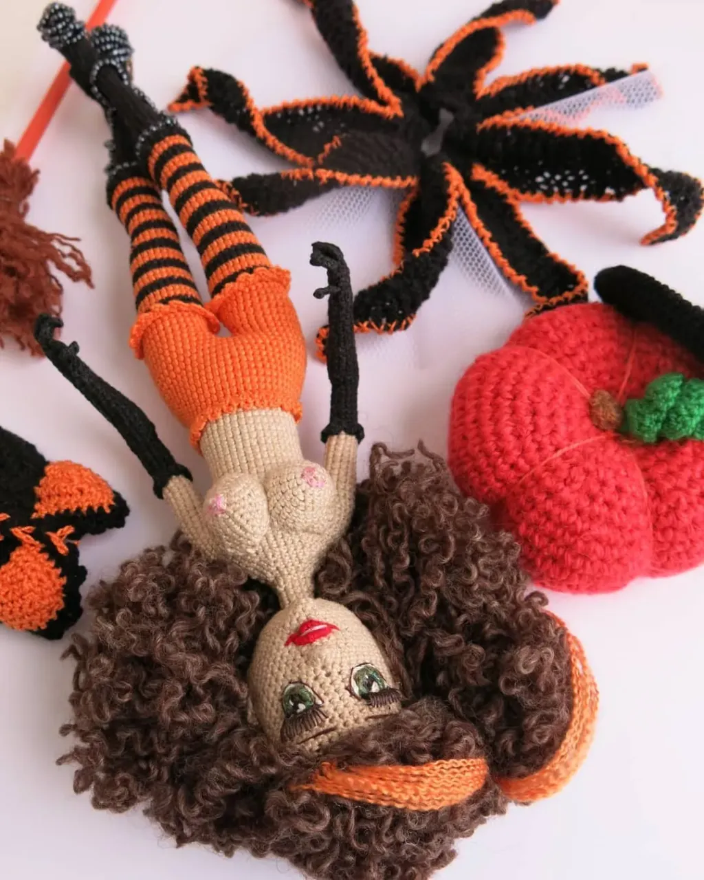 #Halloween 🎃))
⠀
Ещё одна милашка-ведьмочка 🎃))
⠀
#инстамир
#куклакрючком
#кукланахеллоуин
#хеллоуин
#кукла
#кукларучнойработы
#куклысвоимируками
#подаркидевушкам
#осень2019
#тыква
 #куклаведьмочка
#dolls
#dollart
#dollmaker
#куклаведьма
#подарокнахеллоуин
#halloweenparty
#halloweendecorations
#halloweenideas
#ведьма
#ведьмочка
#crochetdolls
#amigurumi
#amigirumidolls
#handmadedoll
#helloweendoll
#хеллоуинкукла