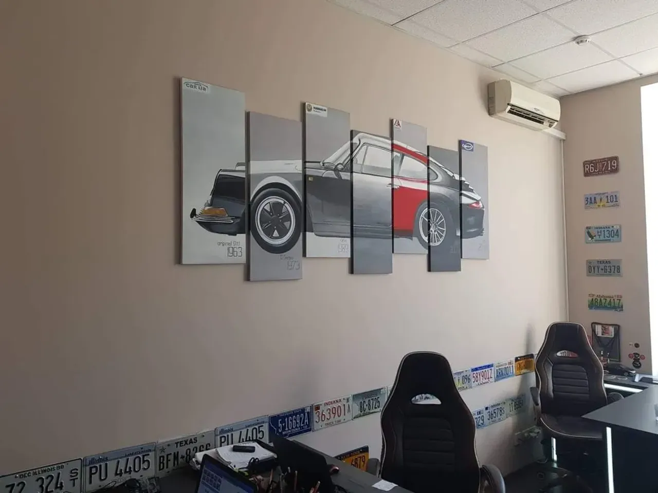 #Картина-панно "Porsche"
⠀
Это панно из 7 модулей было написано для ребят, которые знают толк в красивых авто. Как можно вместить в одно панно историю бренда? Каждый модуль имеет свой год выпуска. А в общем - шикарное и мощное авто! Как пример, что невозможных идей не бывает😊
⠀
Размеры панно 2 метра 45 в ширину и 1 метр в высоту, состоит из 7 модулей, каждый размером 1 метр на 35 см..
⠀
Холст на подрамнике.
Итальянский хлопок, мелкое зерно, высокая плотность.
Материал: хлопок. Натяжка галерейная. Бренд: Unico
Матовые акриловые краски. Бренд: ROSA
⠀
Ставьте ❤️, если работа понравилась 🙂
Делитесь, рекомендуйте!
Сейте кармические зерна 🙂
⠀
🔸🔸🔸
⠀
✍️ 📧 Пишите, звоните для большей информации, заказа картин
⠀
🖌️Художник:
#blagota_artist #благота_художник #БлагоТа #porsche #панно #originalpainting #картинавинтерьер #interiorpainting #картинаназаказ #картинанапродажу #paintingforsale #современнаяживопись #contemporaryart #art #artwork #finearts #artgallery #галерея #искусство #мистецтво #творчество #painting #acrylics #acrylicpainting #acryliconcanvas