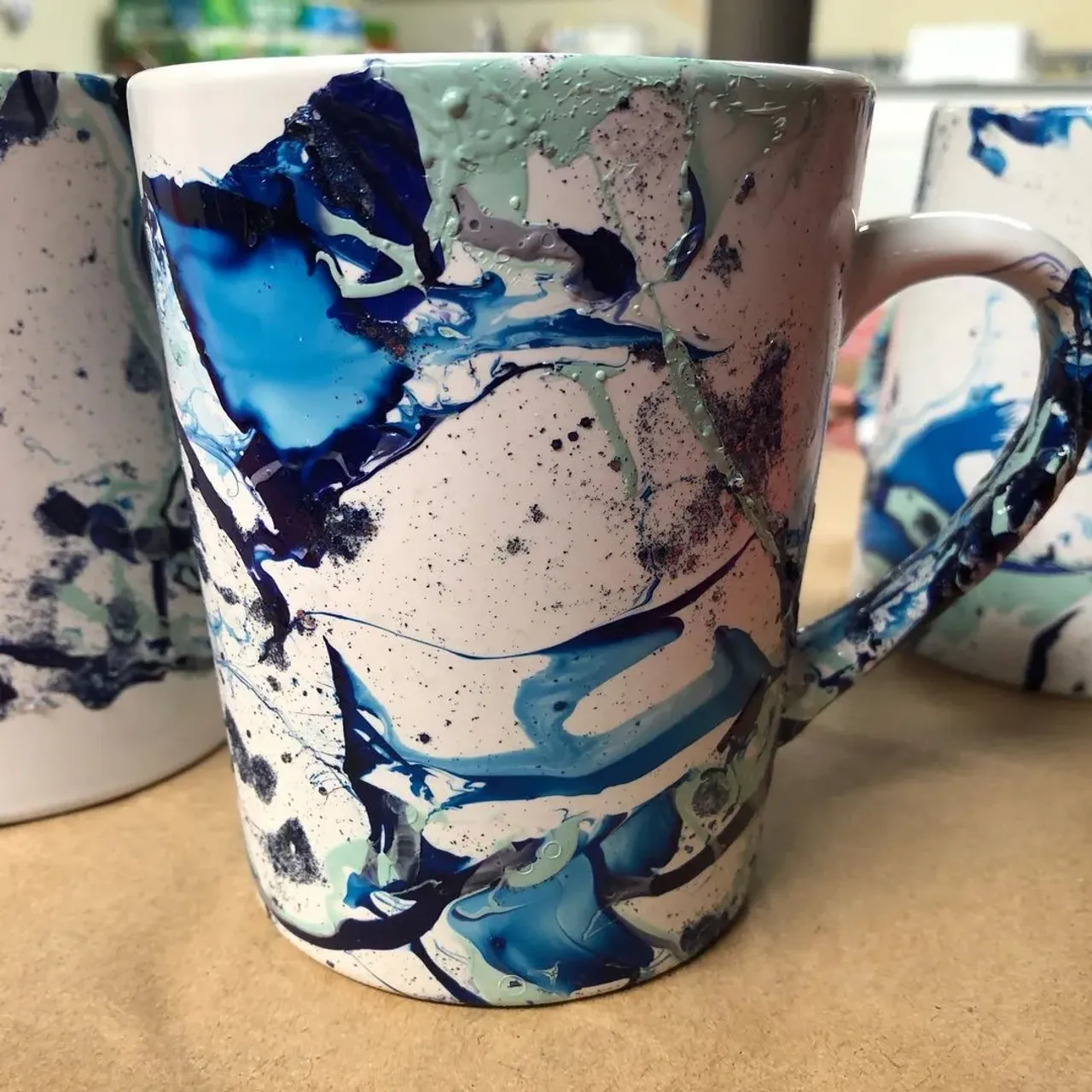 Dip Painted Coffee Mugs - Message me fo custom colors!  You can find these gorgeous 12 oz mugs - link in my bio! DISHWASHER SAFE  #coffee #tea #mug #dippainted #painted #handmade #gift #mugs #set #etsyshop #etsy #smallbusiness #diy #etsystore #etsyseller #abstract #handmademugs #dishwashersafe #drinkware #coffeelover #coffeeaddict #accessory #smallbusinessowner