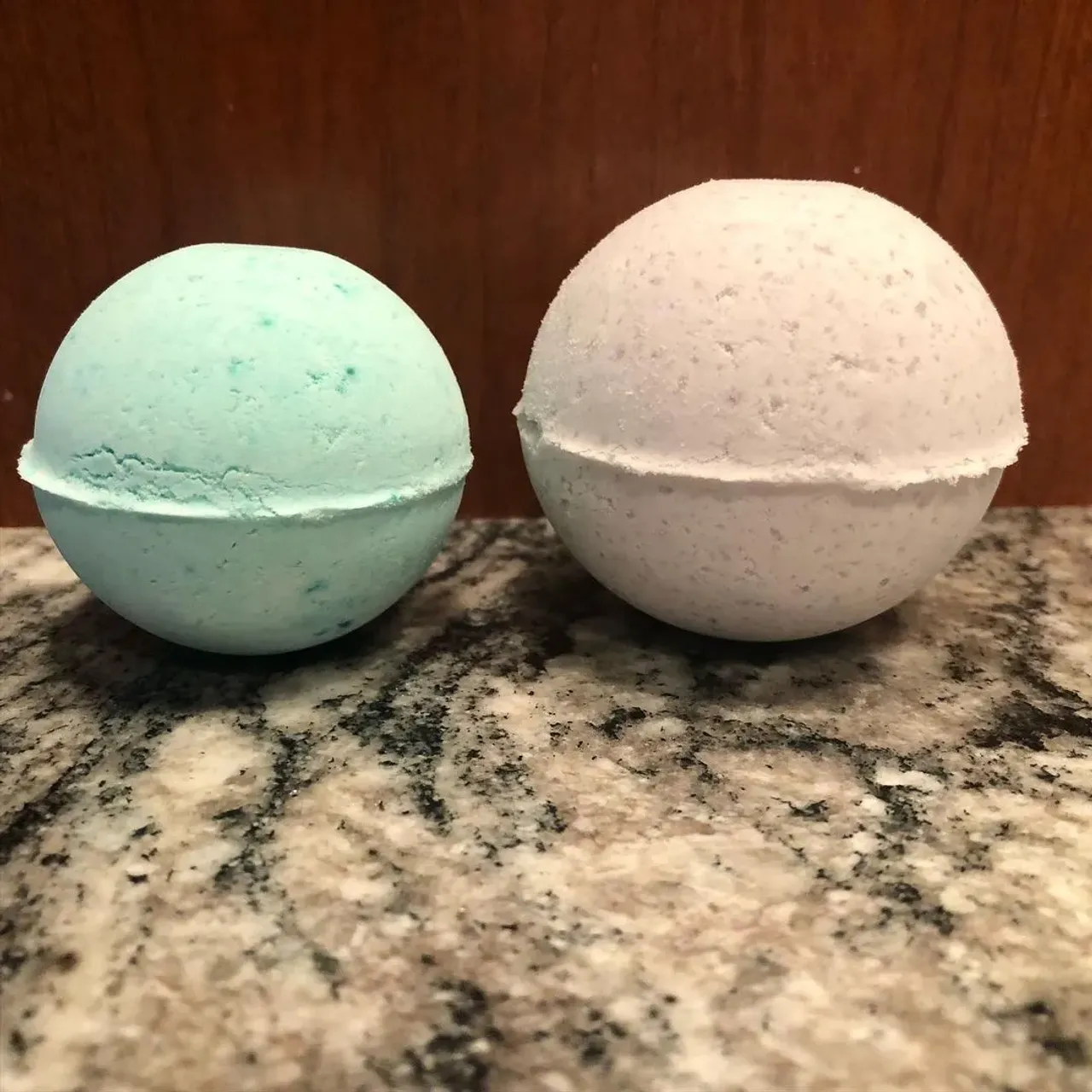 Take it easy and relax in the tub with these beautifully scented handmade Bath bombs - catered to sensitive skin with natural ingredients without citric acid.  Also have options for citric acid as well with coconut oil.  Many different colors and essential oil fragrances! Message me or order your favorites on etsy.com/shop/alittletouchoftori #bath #bathbombs #tub #essentialoils #lagunamoon #gift #relax #relaxation #accessory #spa #beauty #coconutoil #etsyshop #etsy #smallbusiness #diy #natural #fizzy #fun #bathtime #handmade #etsyfinds #etsysellersofinstagram #bathbombaddict #bathbombaddict