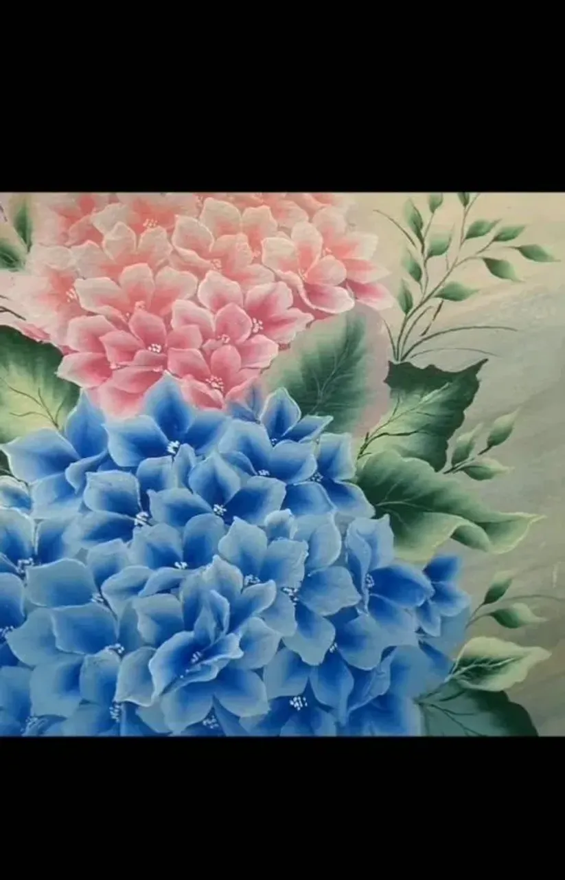Вдохновилась вебинаром Татьяны Кудрявцевой @kudryavtsevatatiana
Уже несколько лет для меня Татьяна - лучший художник в технике двойного мазка...

#гортензия #onestroke #onestrokepainting #рисунки #двойноймазок #росписьдвойногомазка #роспись #росписьпредметов