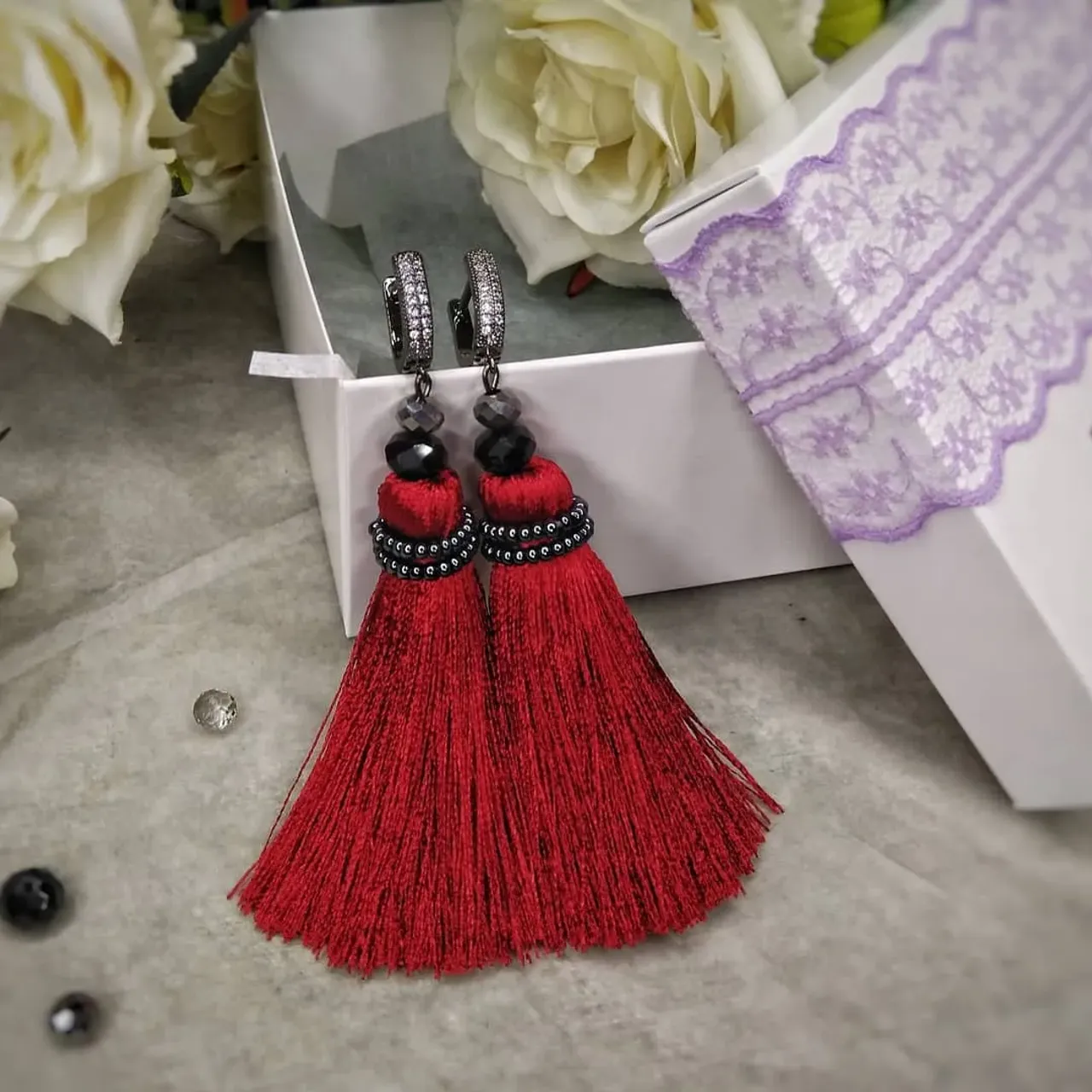 Новые серьги-кисти
🌸В НАЛИЧИИ
🌺 Фурнитура  Lux ( медсплав)
🏵️цена 400 грн
#украшенияназаказ #украшениянавыпускной #украшенияручнойработы #серьгиручнойработы #серьгикисти #серьги #серьгиназаказ #handmadejewelry #handemadeearrings  #handmade #olgamoshandmade