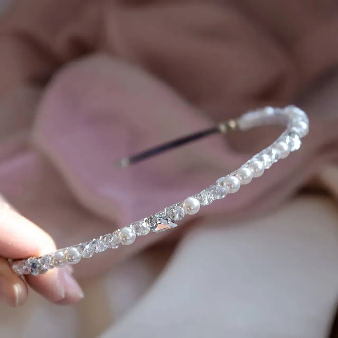 New thin bands for your spacial occasion.  It has standard size and may suit both a girl and a woman. 
Новые тоненькие обручи будут хорошим дополнением к образу как невесте, так и маленьким выпускницам. Размер стандартный. 
Цена: 
Белый ( с жемчугом Swarovski) - 350 грн
Лавандовый - 300 грн

#weddinghairband #weddingaccessories  #bridalhairpeace #bridalaccessory #bridalband #bridaljewelry #украшениявприческуневесты #украшениянавыпускной #украшениявприческу #свадебныеукрашения #свадьбаодесса