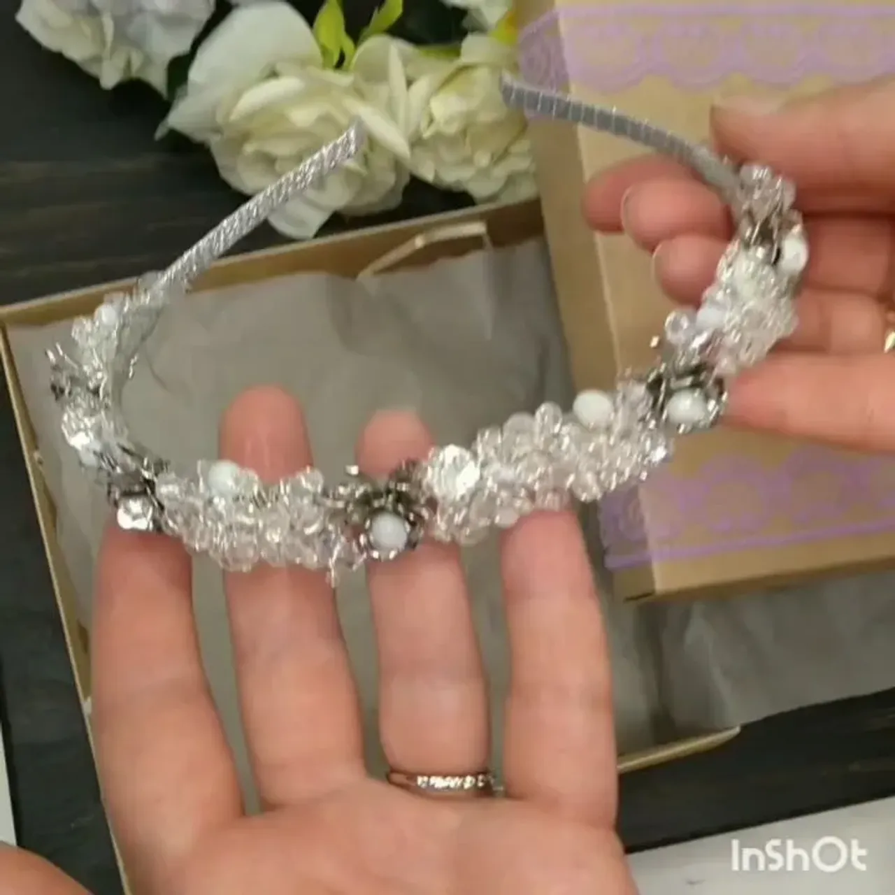 Bridal floral band
#bride #bridalhairvine #bridaldiadem #bridaltiara #bridalaccessory #weddigjewelry #weddingaccesories #weddingcrown #weddingtiara #свадебнаяветочкадляволос #свадебныеукрашения #свадьбаодесса2019 #свадебныеукрашения #свадебнаякорона #свадебнаядиадема #украшениявприческуневесты #украшениянавыпускной #украшениядляневесты #украшениянасвадьбу #украшенияручнойработы