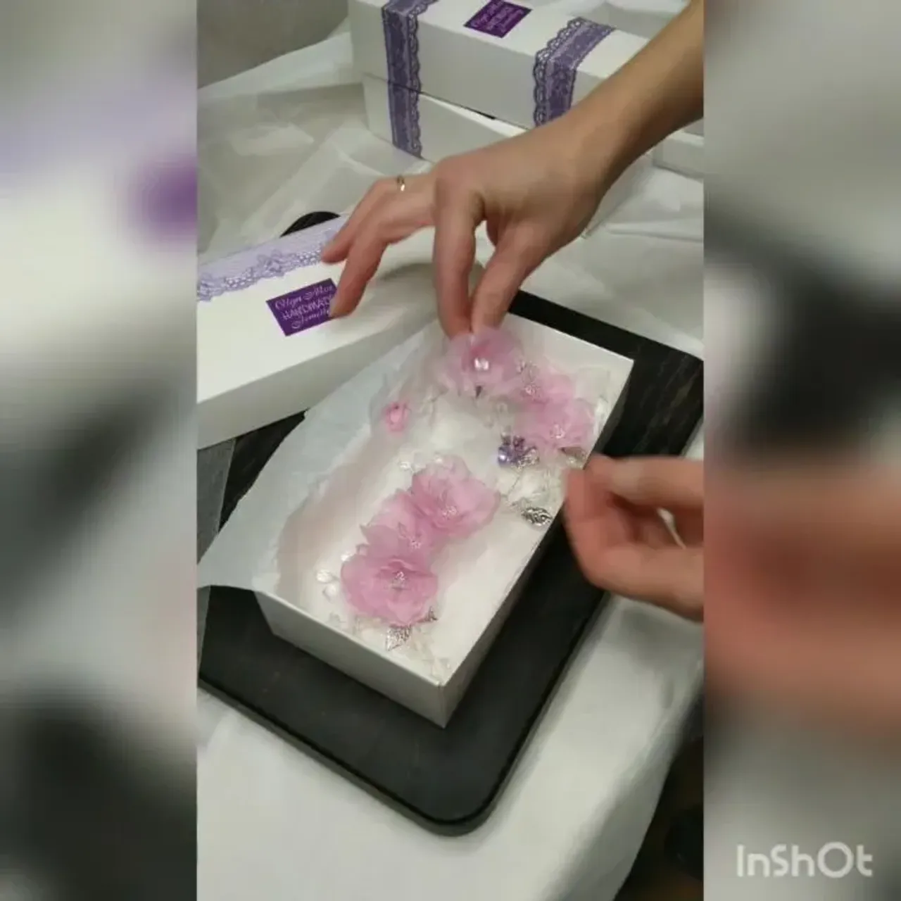 #украшенияназаказ #свадебныеукрашения #украшениянавыпускной #украшениядляневесты #украшениянасвадьбу #украшенияручнойработы #украшениядляволос #украшениявприческу #handmadegifts  #handemadeearrings #handmade #handmadevine #handmadejewelry #olgamoshandmade