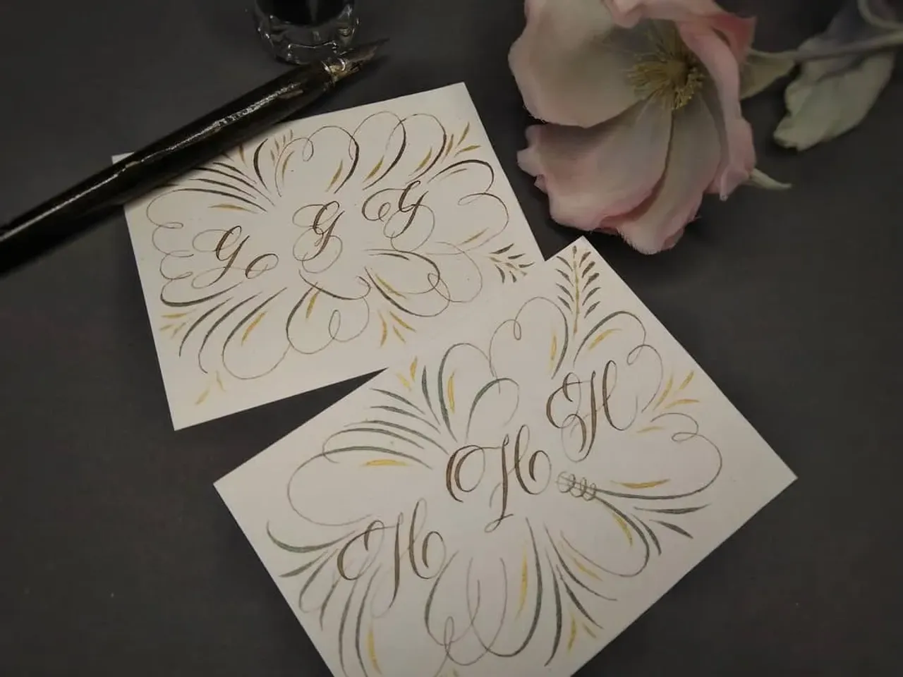 Сегодня две буквы. 

Решила, что нужно ускориться - впереди много нового и много новых идей.

#каллиграф #каллиграфияпером #каллиграфияназаказ #росчерки #росчеркитонкимпером #каллиграфическоеписьмо #каллиграфиятонкимпером #каллиграфия #каллиграфияукраина #calygraphyart #calygraph #calygraphy #caligraphyletters #calligrapher #calligraphy_art  #flourish #follow4followback