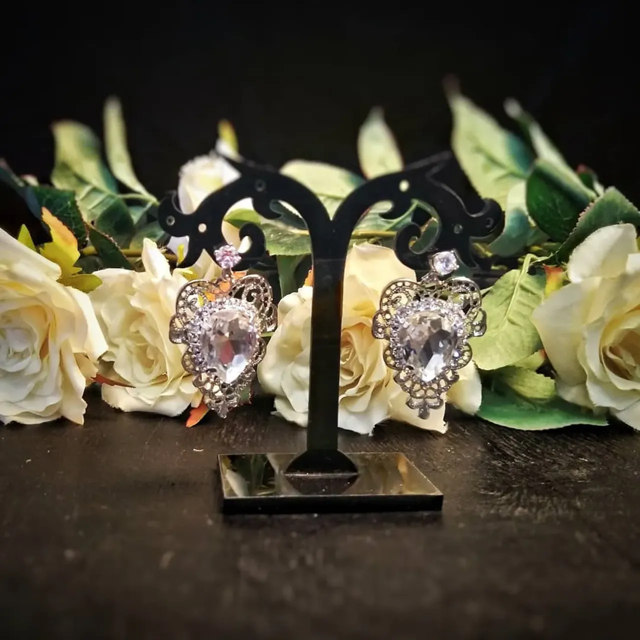 Королевский комплект для невесты #украшенияназаказ #украшениянавыпускной #украшениядляневесты #украшениянасвадьбу #свадебныеукрашения #вечерниеукрашения #коронадляневесты #диадемадляневесты #свадебныесерьги #handmadejewelry #handmadecrown #handmade #handmade #olgamoshandmade