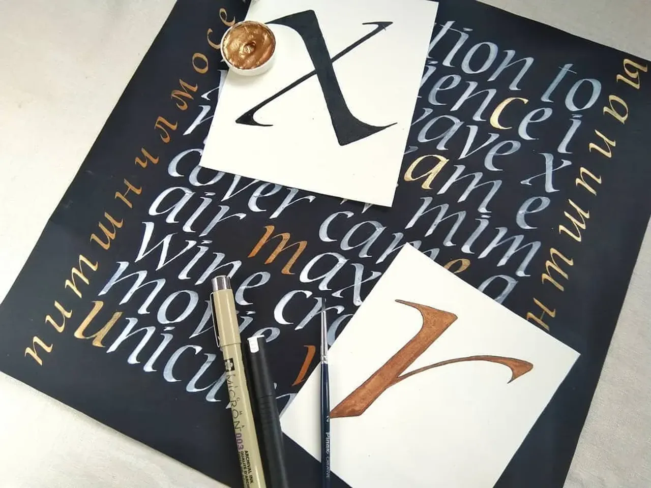 Много италлика, немного леттеринга.

Третья домашка, наконец, готова.
Лена @roytenberg_elena была права, когда говорила, что будет сложно🙂

Работа кипит!! #italic_er 

#каллиграф #каллиграфияпером #каллиграфическоеписьмо #каллиграфия #итальянскийкурсив #италлик #италик #italliccalligraphy #itallic #italic #calligrapher #calligraphy_art #calligraphy #calligraphylove #calligrafriends #calligraphylettering