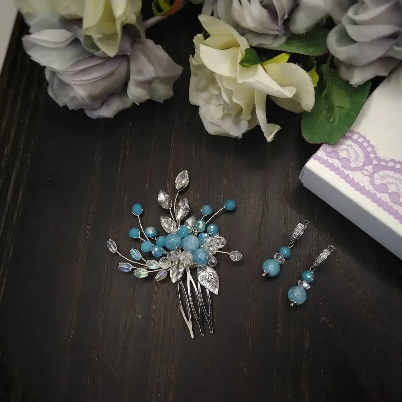 Нежный комплектик из натурального авантюрина 🌹В наличии
🌺Чешские хрустальные бусины, бусины из натурального авантюрина, стразы, металлическая фурнитура, серьги- фурнитура lux.
🌷отправка по миру
🌼0982134393
#украшениявприческуневесты #украшенияназаказ #украшениянасвадьбу #украшениявприческу #украшениянавыпускной #голубойгребень #гребеньдляволос #комплектукрашений #вечерниеукрашения #гребеньвприческу #серьгиручнойработы #серьгинасвадьбу #серьгинавыпускной #украшенияизнатуральныхкамней #handmadepin #handmadejewelry #handmadegifts #weddigjewelry #wedding #weddingaccesories #weddinghairpin #bridalcomb #bridalearrings #bridaljewelry #bride #подарок #подарокневесте #подарокподруге