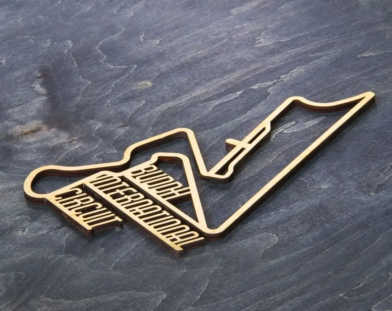 Для любителів великих швидкостей🏎
Гоночна траса Buddh International Circuit для справжніх фанатів Формули1 😎

 #деревянноепанно #деревянныйдекор #настенныепанели #formula1 #2021formula1 #f1 #formula1sport #гоночнітраси