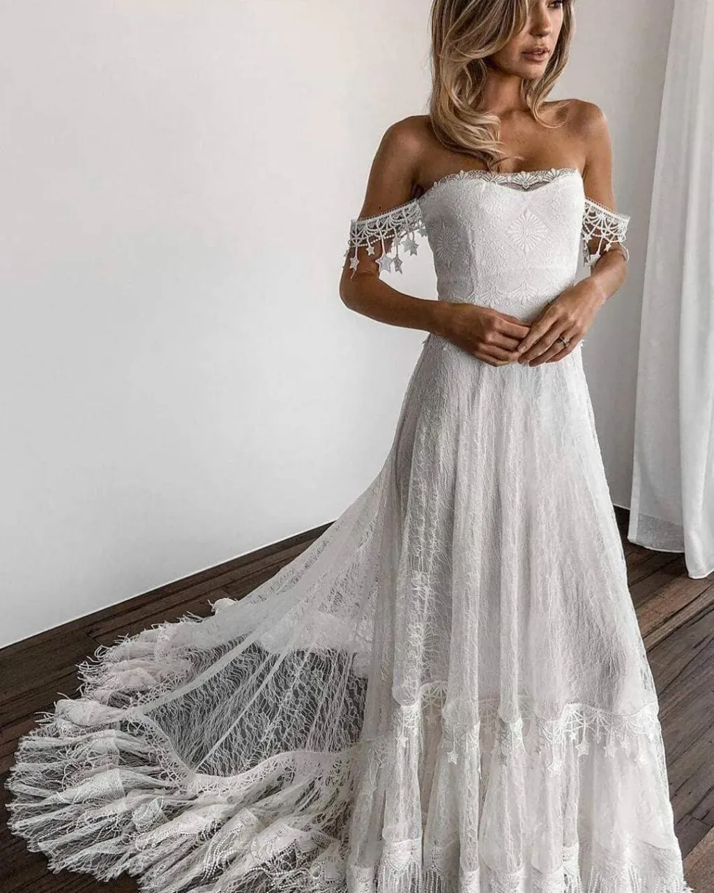 Here another realization of a custom-made wedding dress. 😍We made the dress according to the inspiration chosen by our Bride. 🥰 The style of the wedding dress has been tailored to the shape of our Bride so that she looks beautiful on her wedding day! 😉
---
Handmade wedding dresses and evening dresses. Buy dress or make custom order on our Etsy shop - link in bio 👆

#weddingdress #bohobride #bohowedding #bohodress #bohodresses #hippiebride #hippiewedding #hippiedress #bridetobe #wedding #weddingdresses #bride2020 #2020wedding #bohoweddingdress #bohostyle #hippieweddingdress #hippiestyle