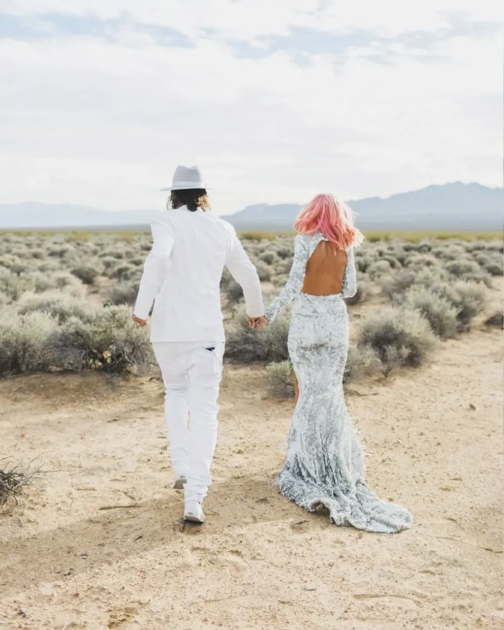 From inspiration to realization ๐๐๐ค๐ธ๐ญ
On Monday, we welcome you with one of our favorite dresses for a special woman.๐ For our #luckybride Lacey, @laceypantiez, we made a sequin wedding dress according to the first 3 photos uploaded. Silver sequin fabric, hand-sewn peacock feathers hand-sewn peacock feathers is a #luckydress for the wedding of 2 wonderful women!
We dream of creating a wedding dress for 2 brides, maybe you and your other half will be next?๐ญ๐ธ๐ธ
Today, for our stories, we will add this gown traditionally during the creation process. Stay tuned!๐
#atelierluckydress #customweddingdress #wedding2021 #loveisequal #uniquedress #originalwedding #lesbianwedding #lgbtqwedding #lesbianashot #brideandbride #onlinedresses #onlinedress #onlinewedding #uniquebride #uniquebrides #dayofwoman #proudtobeawoman #celebratingwomanhood #womanrights #girlbosshustle #elopementweddingphotographer #elopements #sequindress #custommadedress