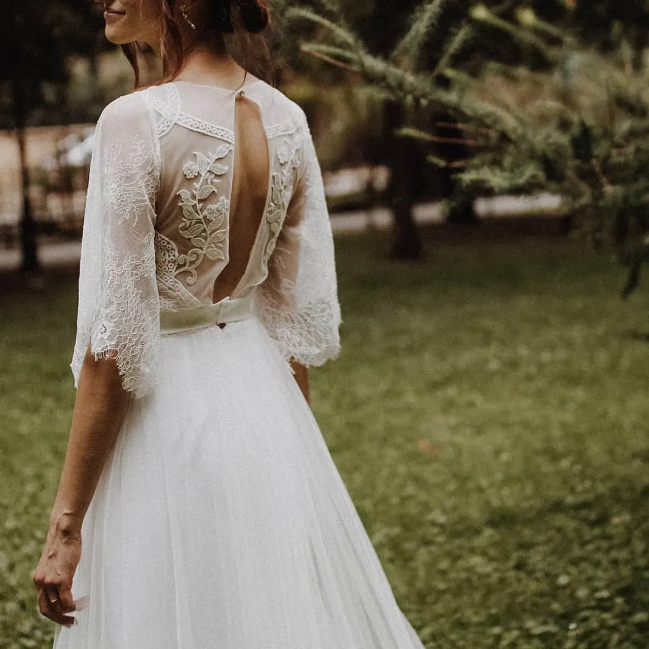Meet Alice ππ
Delicate, elegant, a little rustic gown with wonderful back π₯°
In this project we combined several different dress designs into one dream gown, into #luckydress π€π€
How do you like it? π₯°π
.............
πΊ 'ALICE' is available on our ETSY store, link in bio π
Remember that we SHIP worldwide and we could sew every project! β₯οΈ
#luckydress #luckybride #atelierluckydress #customdresses #bohobrides #bohobridal #mstomrs #engagementseason #weddingphotoideas #laceweddinggown #newlywedsπ #aisleperfect #lacewedding #customweddinggown #customweddingdress #wedding2022 #bride2022 #mstomrs #bride2021 #bohemianweddingdress #justgotengaged #bride2022 #