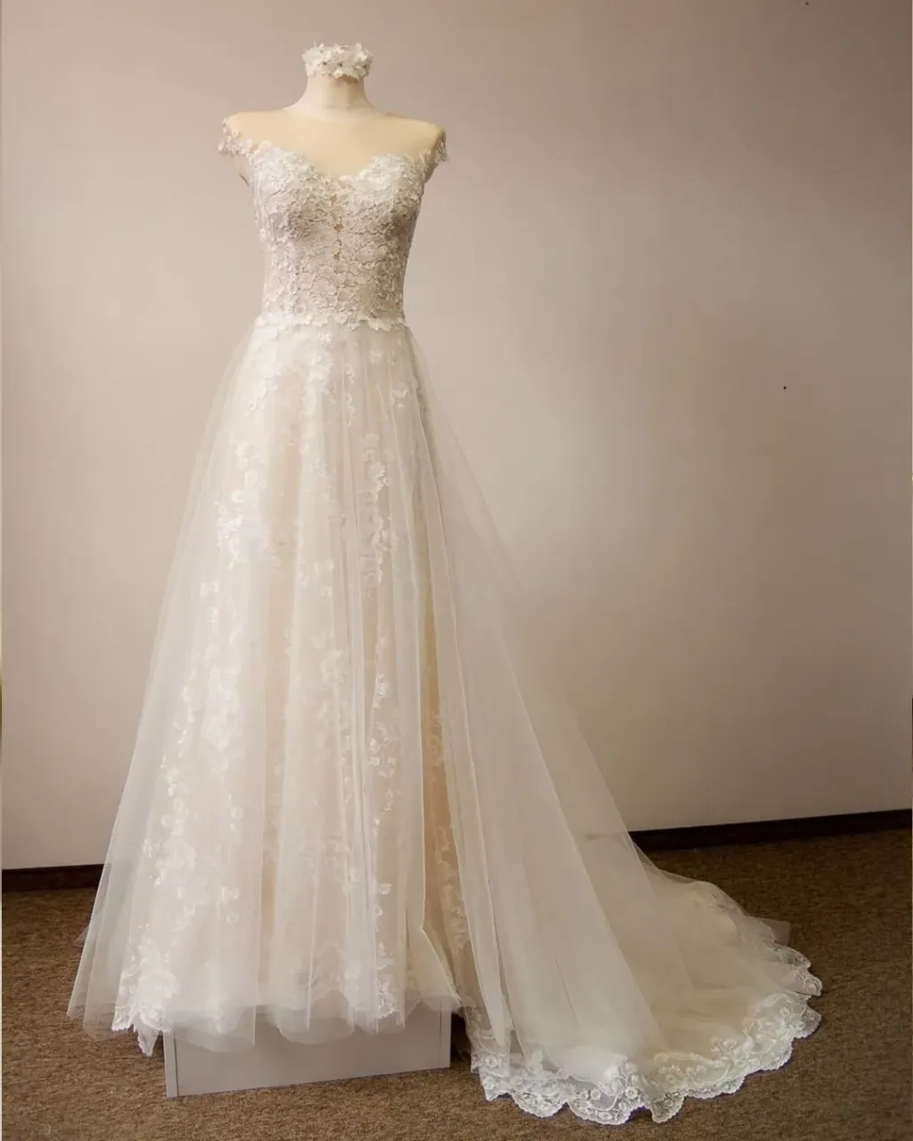 Will a dress with a very elegant finish be suitable for elopement? 🤍✨
The answer in the last photo!

We sew this unique dress from scratch on an individual order for our wonderful #luckybride, Charity! 🤍

#luckydress #atelierluckydress #weddinggowndesigner #weddinggownshopping #weddinggownforsale #customweddingdress #customweddinggown #bespokedress #mstomrs #isaidyestothedress #wedding2022 #weddinggowninspiration #engagedaf #bridalglamour #bridallookbook #blushweddingdress #whiteweddingdress #elopementphotography #bridaltips #girlbosshustle #weddingchic #premiumqualitydress #hautecouturebridal #hautecouturegown #weddingdressinspo