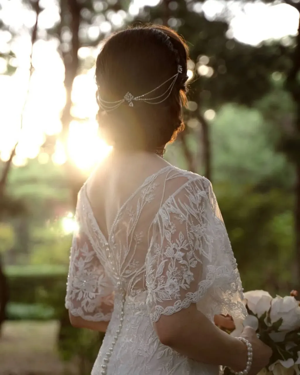 Because details matter. 🥰 Together with our Bride Eleanor, we discussed in detail every, even the smallest element of the wedding dress, so as to get the closest effect that the Bride wanted. Of course, in some cases we are limited by the materials we use or the lace chosen by the Bride. However, communication is so important when ordering online. Taking photos and videos while our work is very helpful. Thanks to this, we can show what the current wedding dress looks like, so that the Bride can accept the next steps or ask for corrections. 😀

Eleanor, it was a real honor to be able to work with you!😍
---
👉Handmade wedding and evening dresses. Buy ready dress or make online custom order in our Etsy shop. Link in bio.
 ---
#atelierluckudress #realbride #LDAbride #weddingdressonline #bridalgownonline #onlinesewing #onlinedresssewing #dresssewing #weddingdresssewing #bridalgownsewing #weddingdress #bridalgown #vintageweddingdress #vintagebridalgown #retroweddingdress #retrobridalgown #vintagewedding #retrowedding #vintagebride #retrobride
---
Bride: @thedebonairdarling