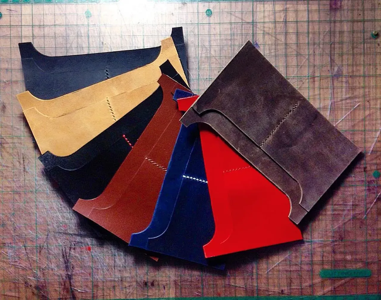 For any ❓#questions ❓ you can #contact me by:
Direct in #instagram 📷
#facebook chat 📲
svernuthm@gmail.com 📬
WhatsApp / Viber + 48 570 41 5959 📞
#svernuthandmade #leatherwallet #leathercase #leatherclutch #leatherpouch #leatherpurse #wallet #wallets #walletbag #walletmen #walletcase #wallett #walletforsale #walletleather #walletshop #walletformen #walletforsale #vintagewallet #vintagewallets #leathers #leatherworks #leatherlove #leatheraccessories #leatherart #leatherworkshop