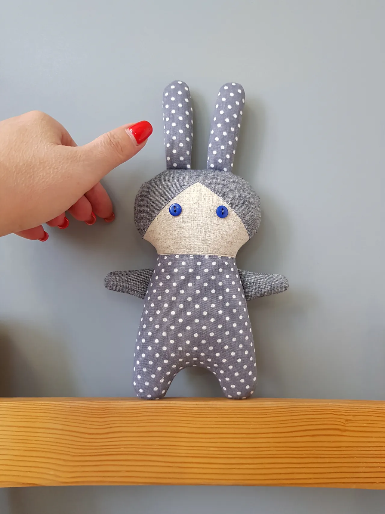 Cute Bunny pattern PDF and sewing tutorial in English