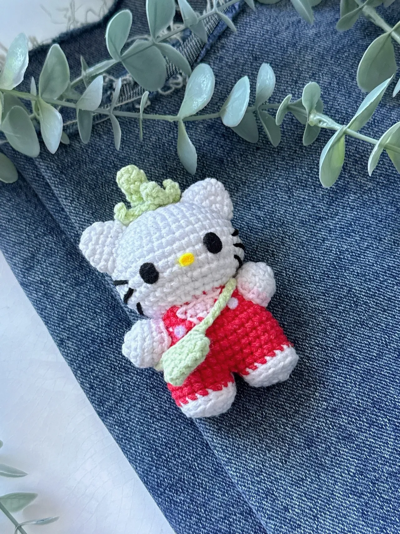 Hello kitty crochet pattern!